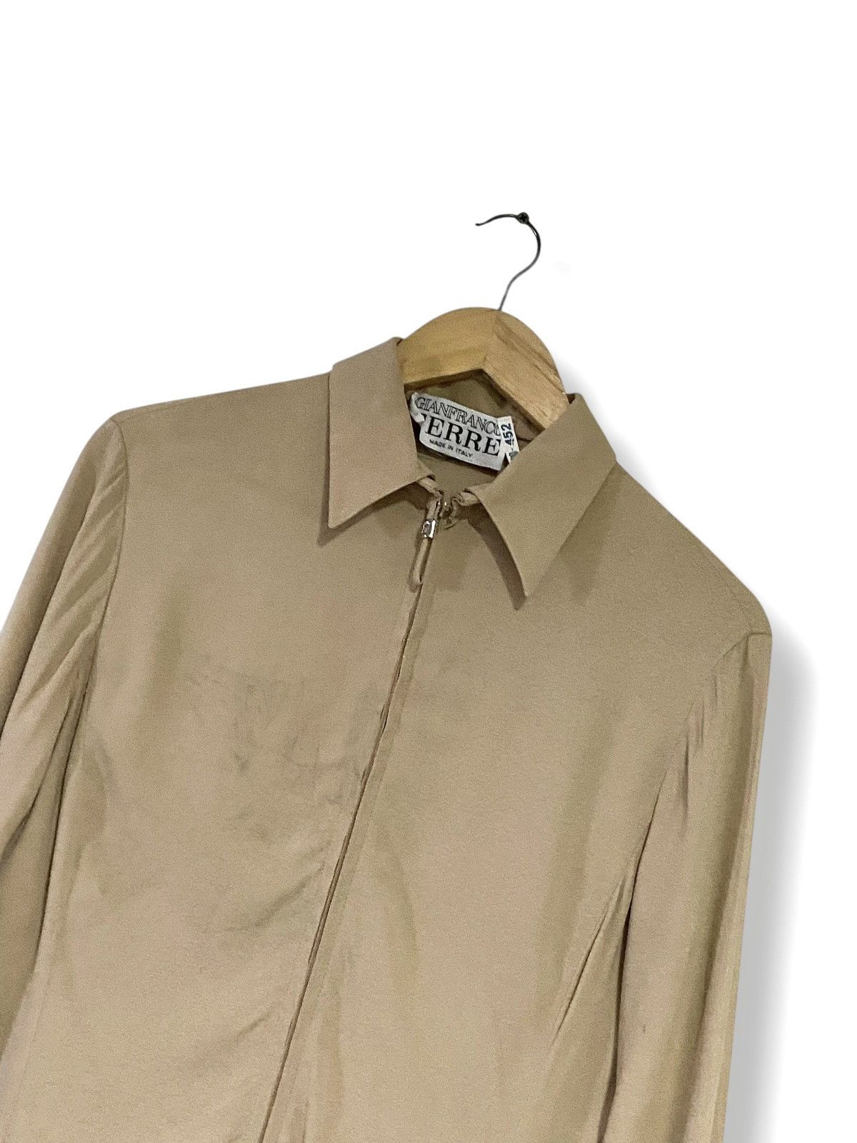 Gianfranco Ferre Vintage Gianfranco Ferre Collared Blouse (159) Size XS / US 0-2 / IT 36-38 - 3 Thumbnail