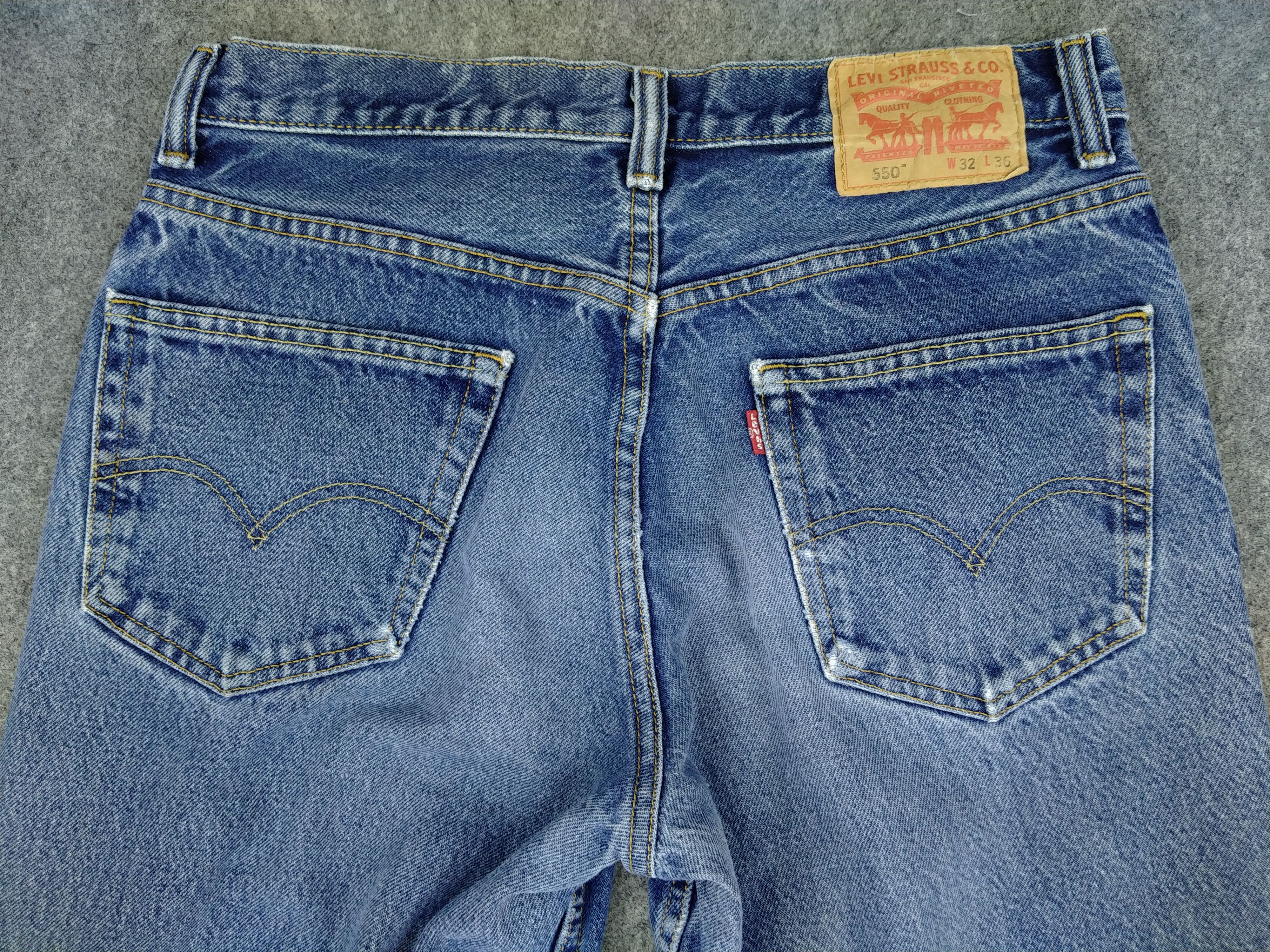 Levi's Distressed Blue Vintage Levi's 550 Denim 32 x 35.5 -JN534 Size US 32 / EU 48 - 4 Thumbnail