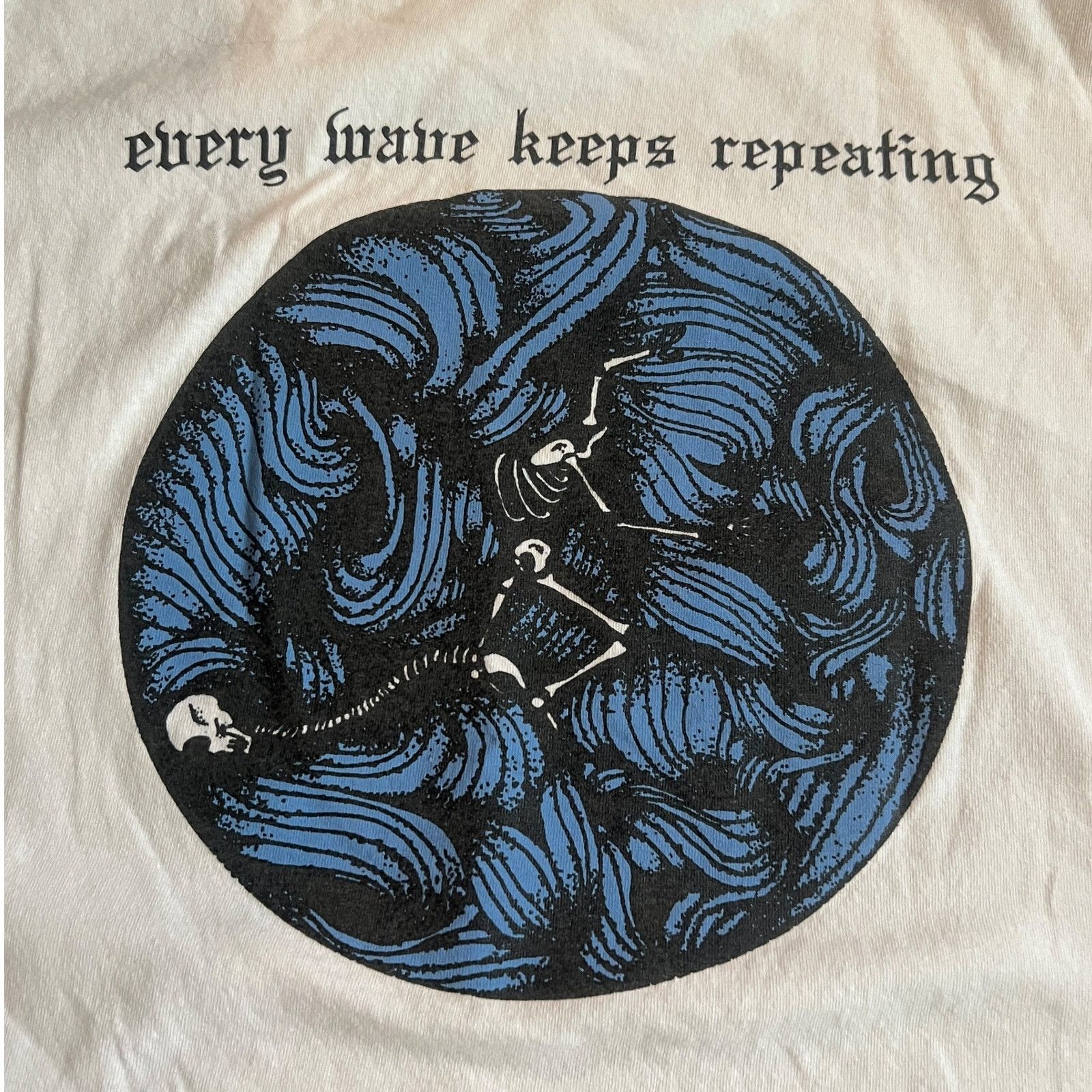 Band Tees Drip-Fed Band Every Wave Keeps Repeating White Size XXL Size US XXL / EU 58 / 5 - 5 Thumbnail