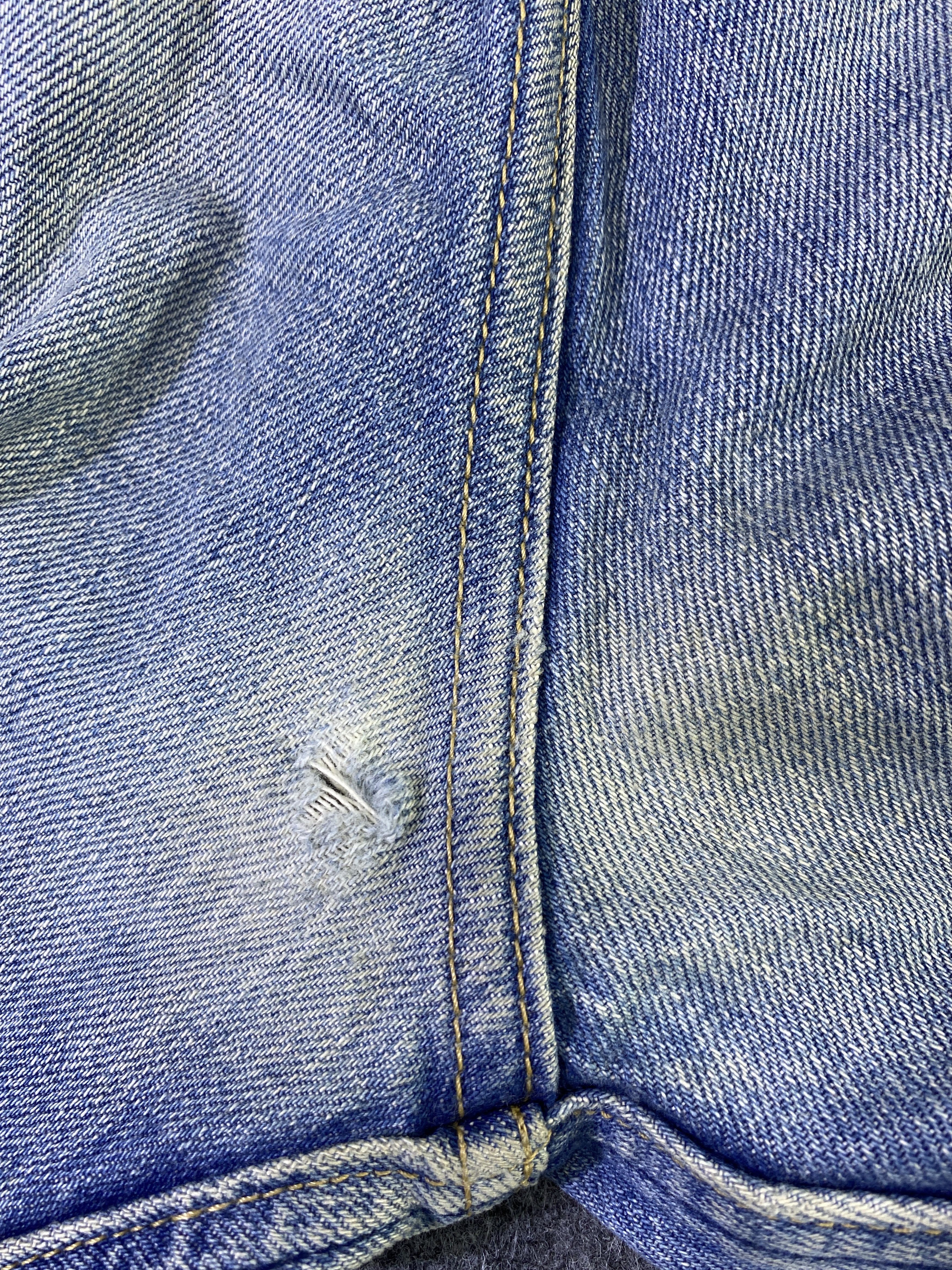 Levi's Vintage Levi's 519 Distressed Blue Wash Jeans - J964 Size US 31 - 16 Thumbnail
