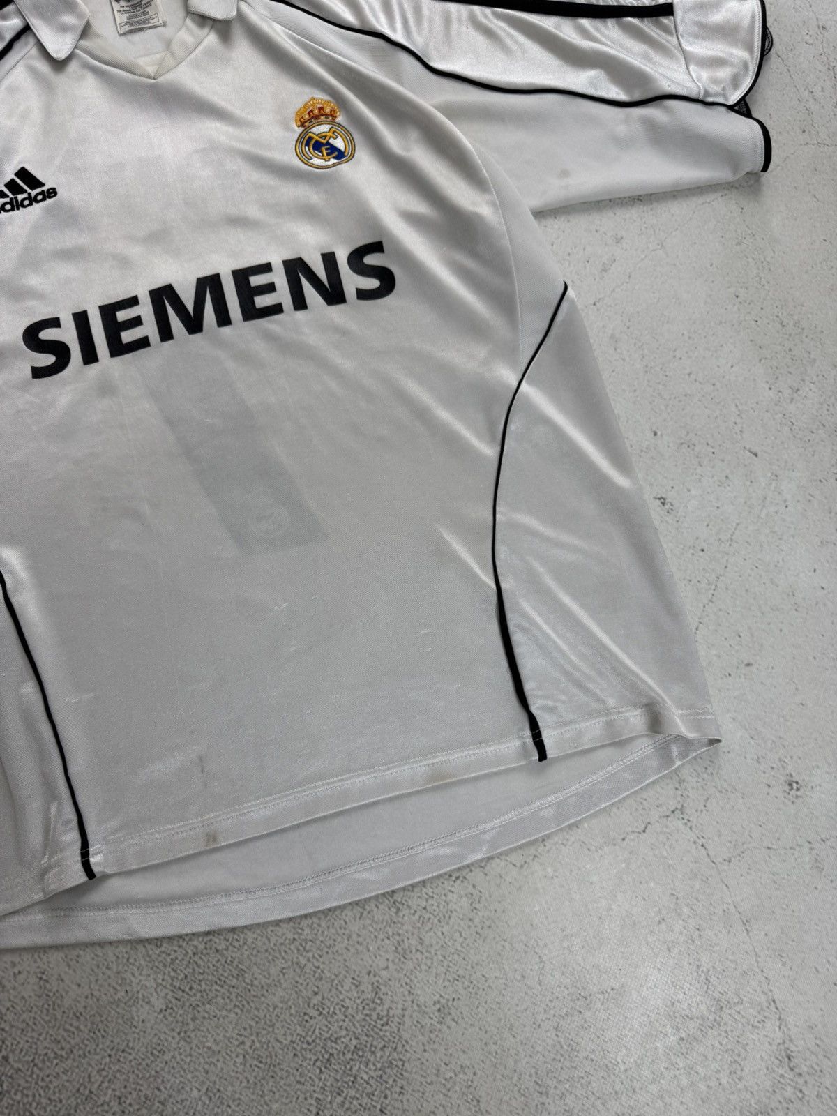 Adidas Adidas Real Madrid 7 Raul 2005 2006 Siemens Home Jersey Size US M / EU 48-50 / 2 - 6 Thumbnail