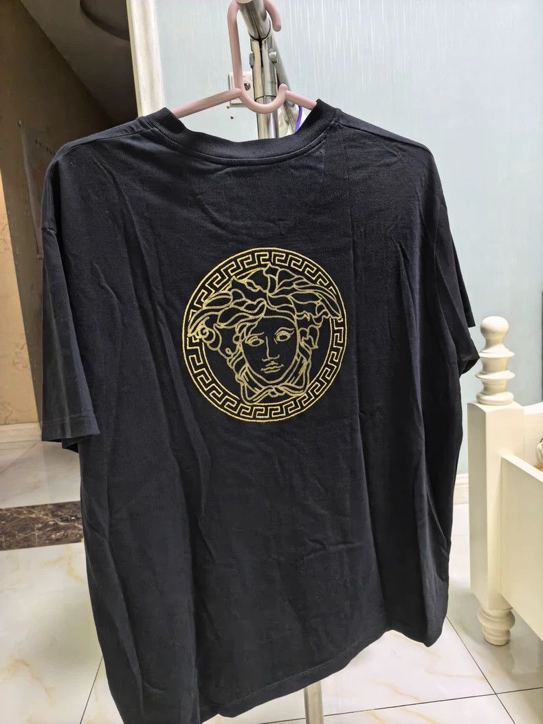 Versace Versace Black short sleeves Size US M / EU 48-50 / 2 - 2 Thumbnail