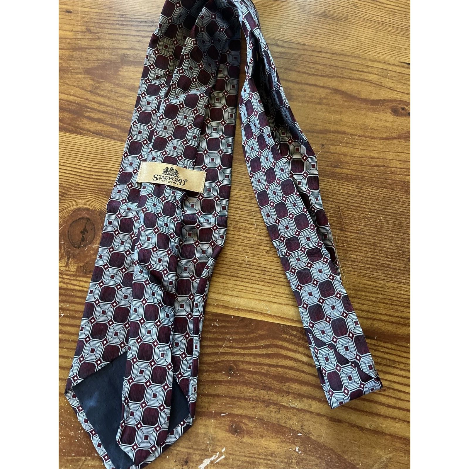 Stafford Stafford Men’s Silver Red Silk Geometric Abstract Necktie Size ONE SIZE - 3 Thumbnail