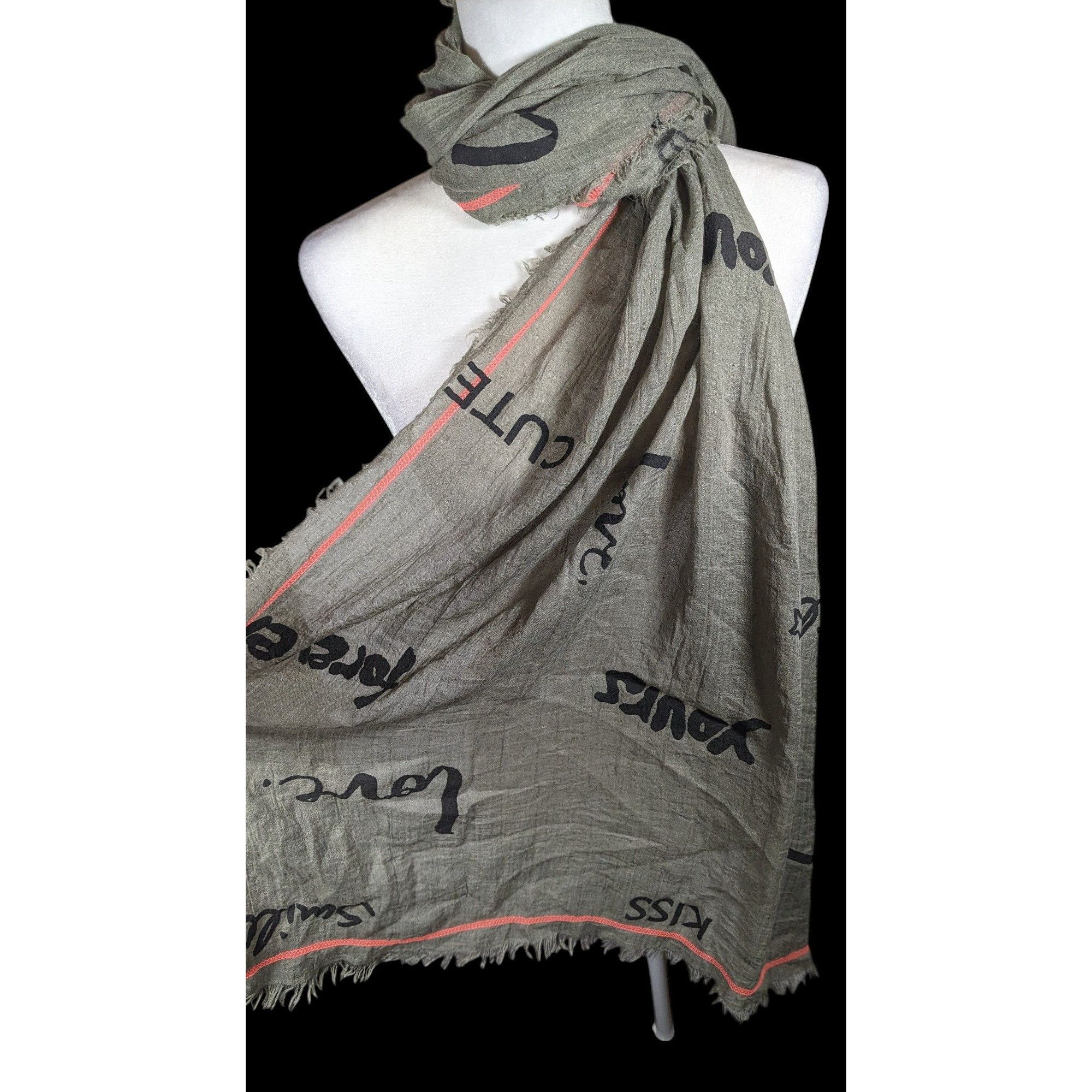 Other Codello Grey Love Print Scarf With Pink Contrast Stitching Size ONE SIZE - 2 Thumbnail