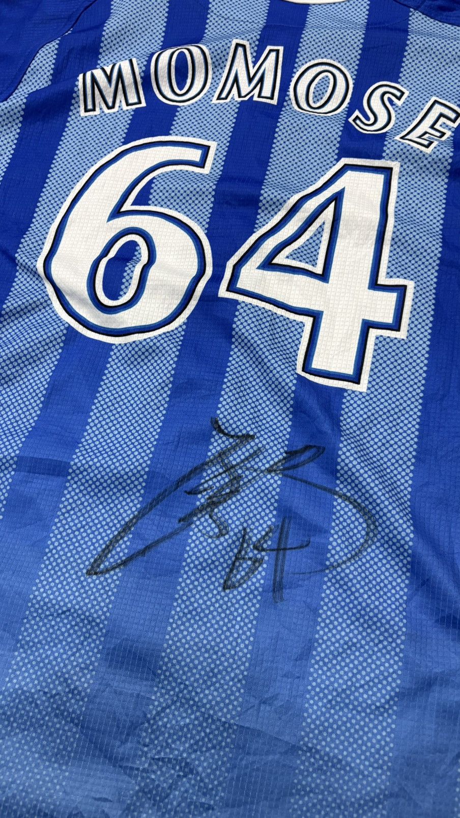 Japanese Brand YOKOHAMA DENA BAYSTARS #64 HIROKI MOMOSE SIGN BASEBALL Size US M / EU 48-50 / 2 - 7 Thumbnail
