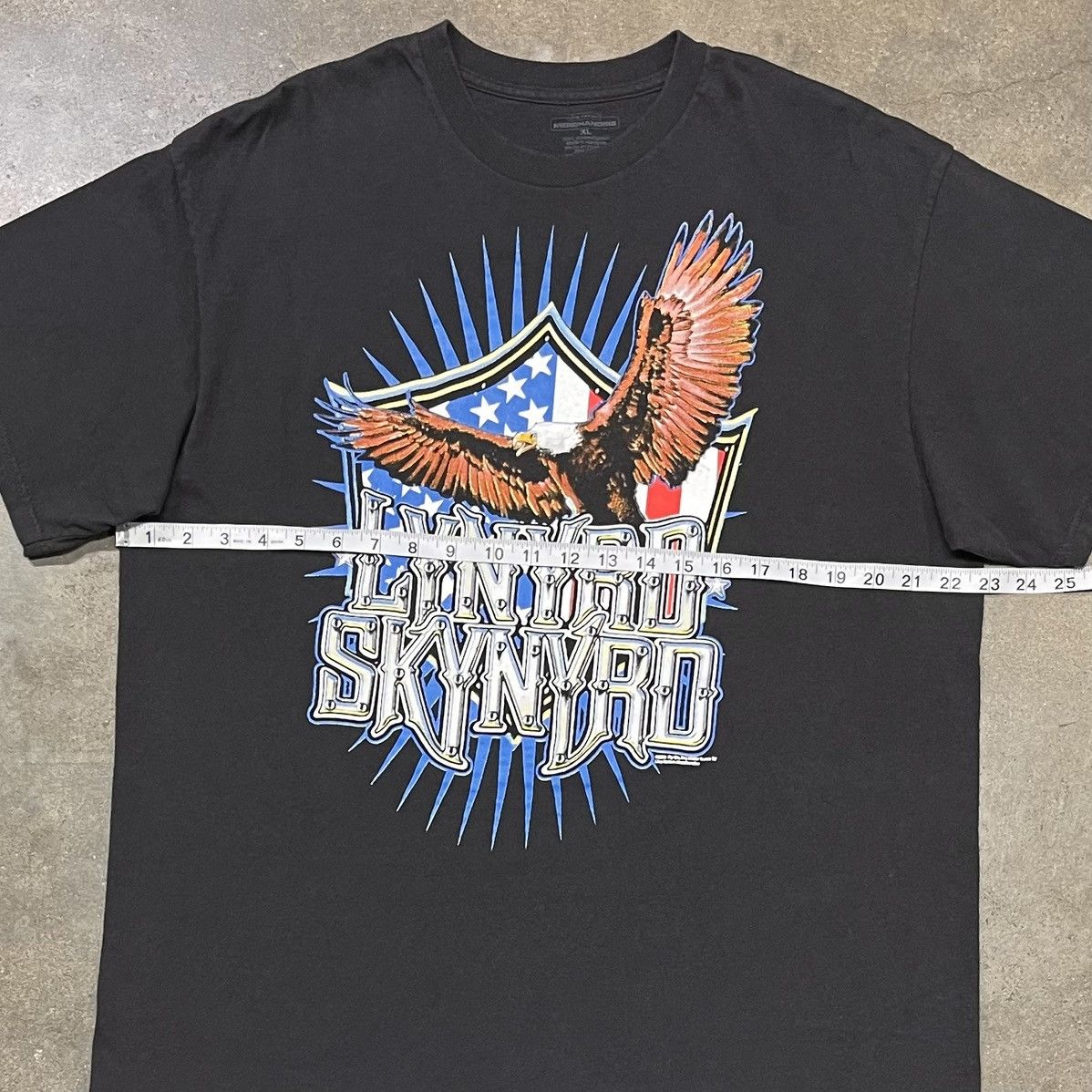 Band Tees Lynard Skynyrd Live Nation Graphic Short Sleeve Band Tee Y2K Size US XL / EU 56 / 4 - 6 Thumbnail