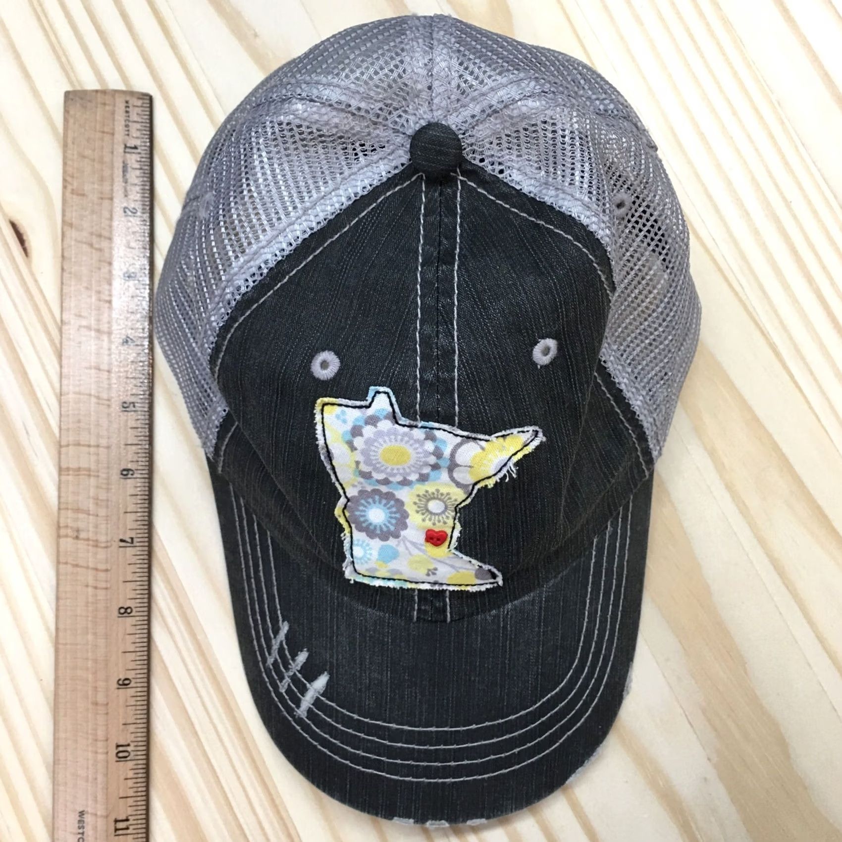 Logo 7 Minnesota Patch Trucker Hat Women Gray OS Adjustable Embroidered Logo Size ONE SIZE - 3 Thumbnail