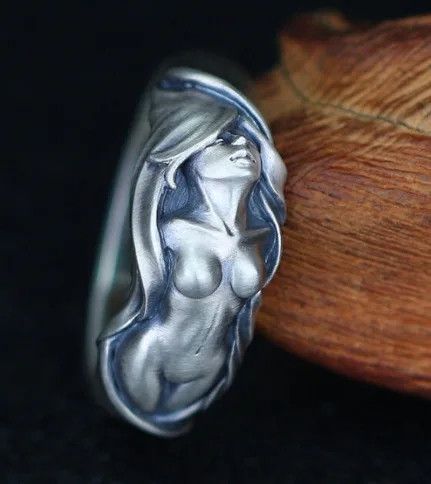 Jewelry × Vintage Rings Sexy Girl Size ONE SIZE - 1 Thumbnail