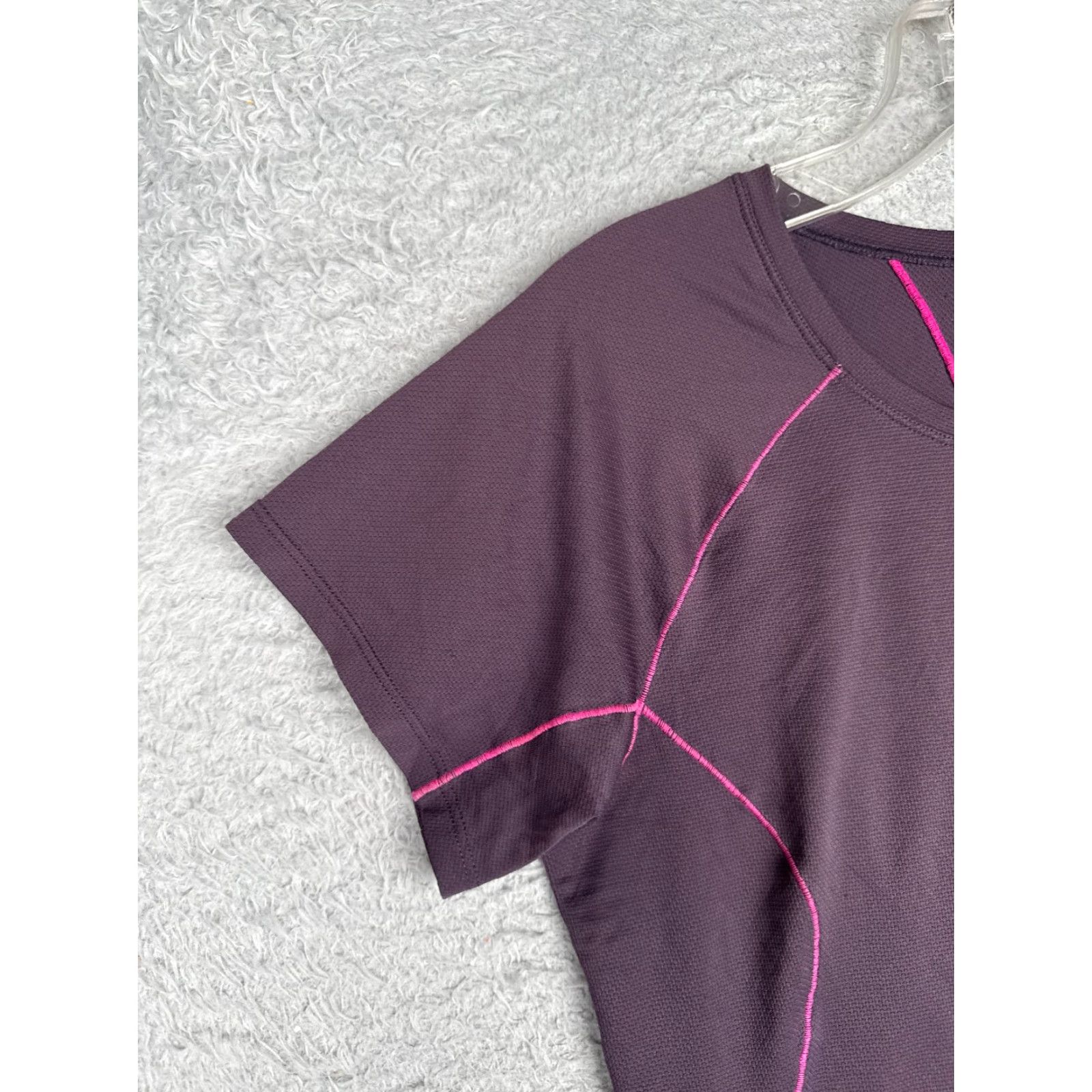 The North Face The North Face Shirt Women Medium Purple Crew Neck Flash Dry 100% Polyester Size M / US 6-8 / IT 42-44 - 3 Thumbnail