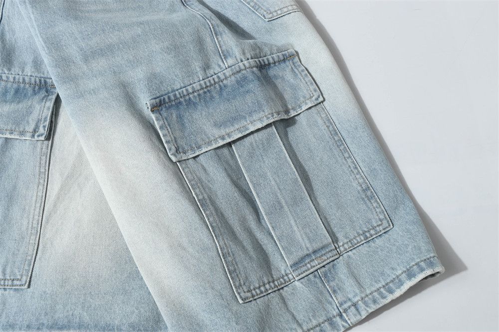 Vintage Retro Light-Wash Distressed Multi-Pocket Denim Shorts Size US 32 / EU 48 - 4 Thumbnail