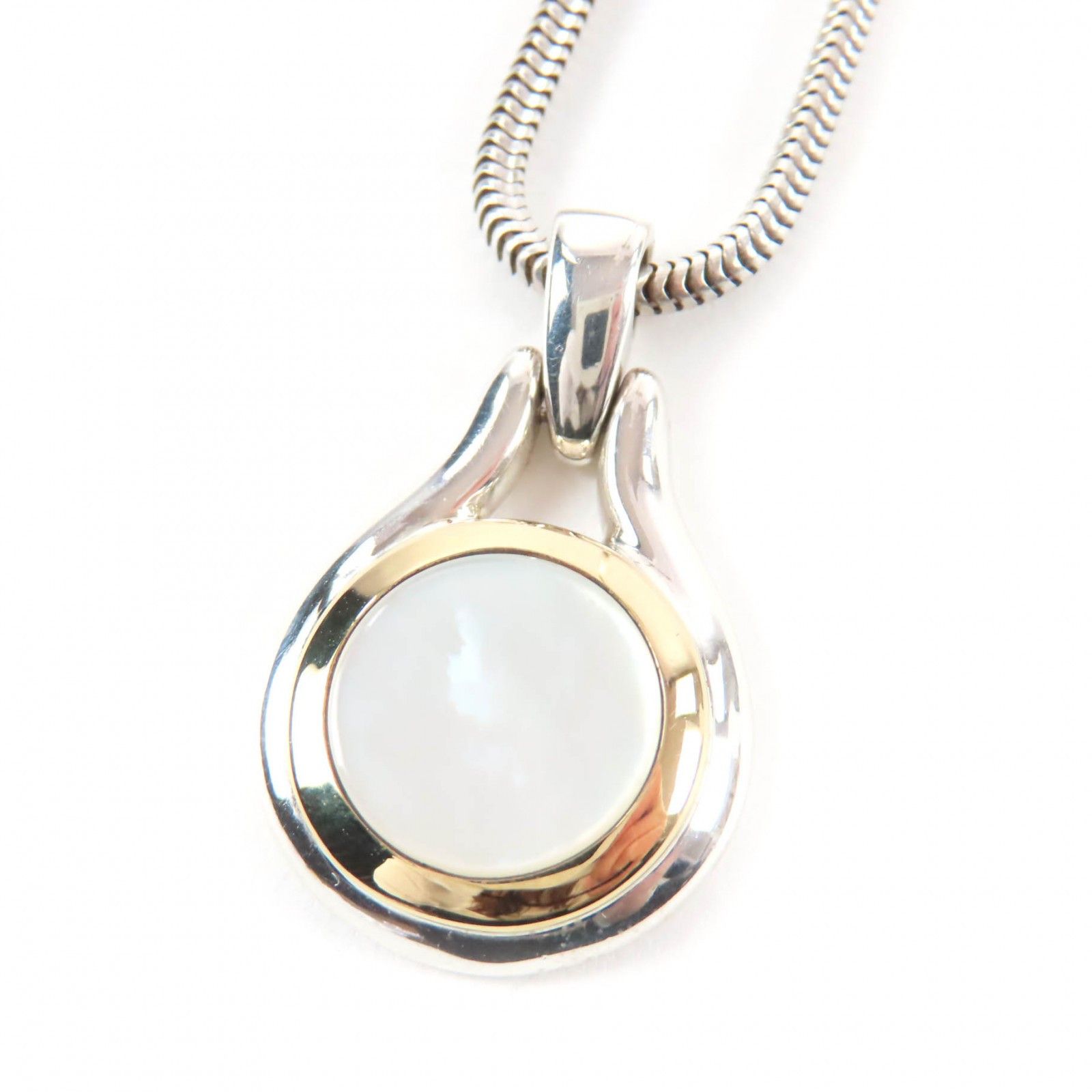 Tiffany & Co. TIFFANY&Co. Au750 925 Mother of Pearl Pendant 
