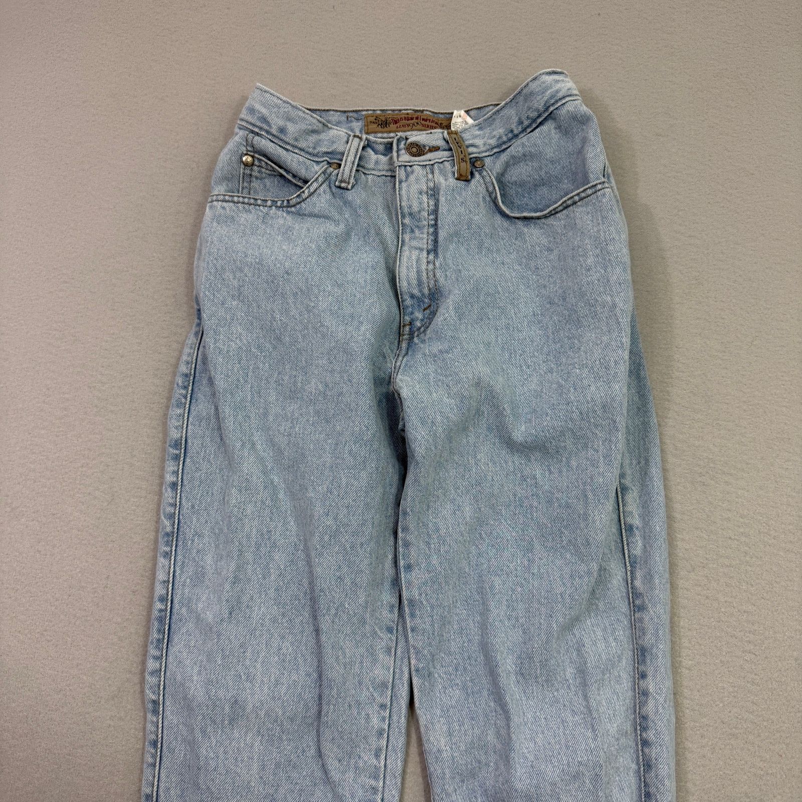 Vintage Vintage Levis 900 Jeans Women's 7 (26x31) Blue Mom High Rise Size 26" / US 2 / IT 38 - 3 Thumbnail