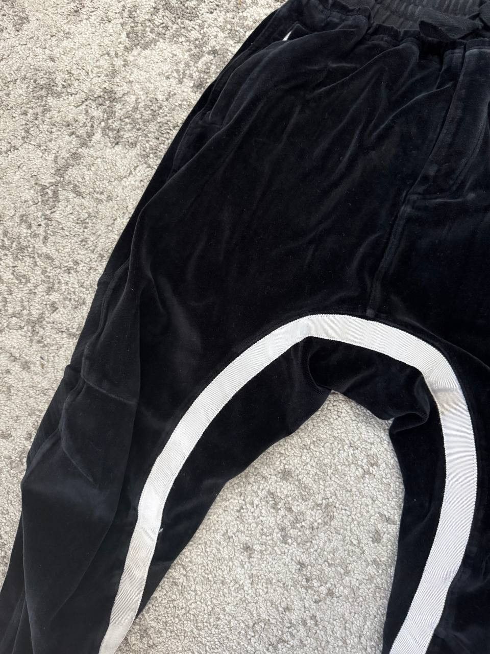 Haider Ackermann Haider Ackermann Velour Sweatpants Size US 32 / EU 48 - 4 Thumbnail