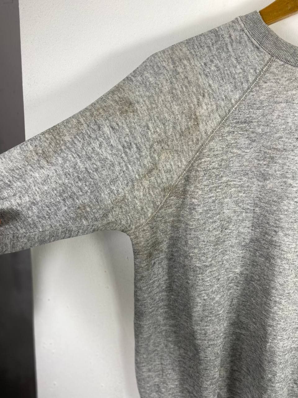 Vintage vintage 80s navy sweatshirt missing tag distressed Size US M / EU 48-50 / 2 - 7 Thumbnail