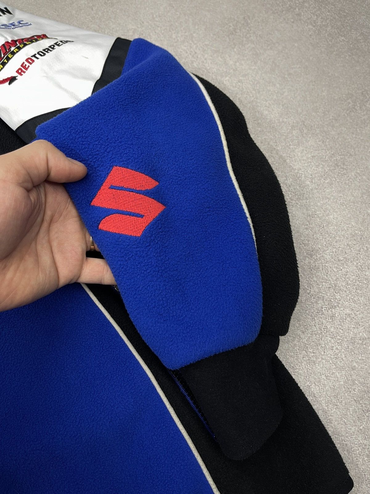 Formula 1 Suzuki Tyco TAS Racing Team Fleece Jacket GSX-R Castrol Size US L / EU 52-54 / 3 - 12 Thumbnail