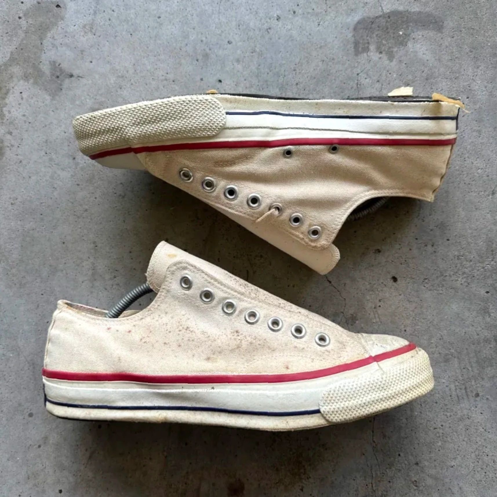 Bata VINTAGE Bata Bullets Converse Copies Sneakers Men 10.5 White NOS Size US 11 / EU 44 - 2 Thumbnail
