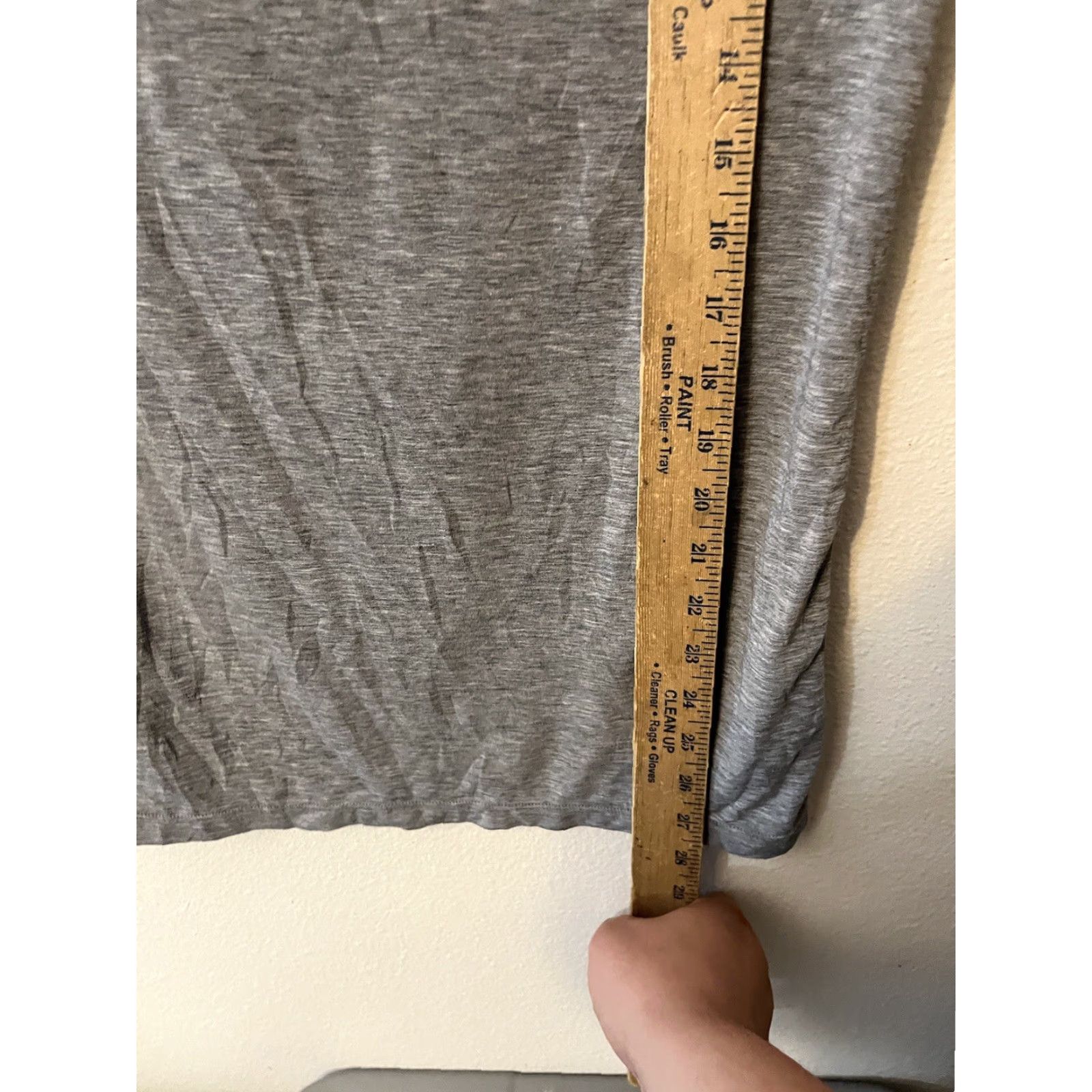 Vintage Gap Fit Breathe T Shirt Small Gray Solid V Neck Size S / US 4 / IT 40 - 4 Thumbnail