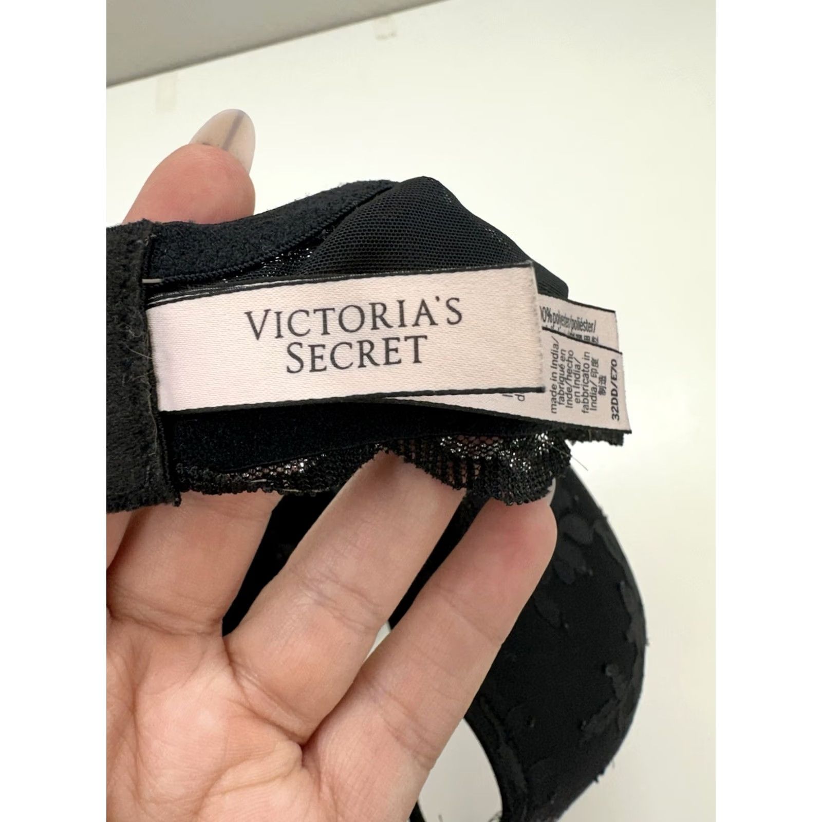 Victoria's Secret Victoria's Secret Womens Bra 32DD Dream Angels Lined Demi Black Lace Floral T-Shirt Bra Womens DD 32 Black Lace Floral Size ONE SIZE - 4 Thumbnail