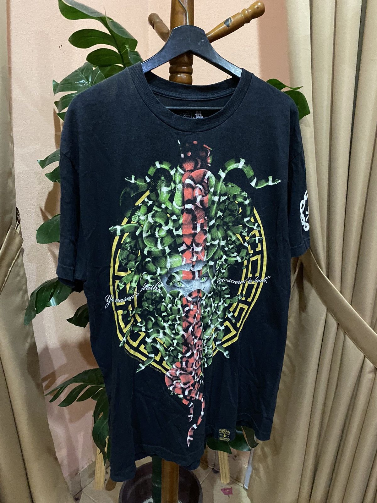 Dissizit Dissizit Black Graphic T-Shirt with Serpent and Chain Motif Size US L / EU 52-54 / 3 - 3 Thumbnail