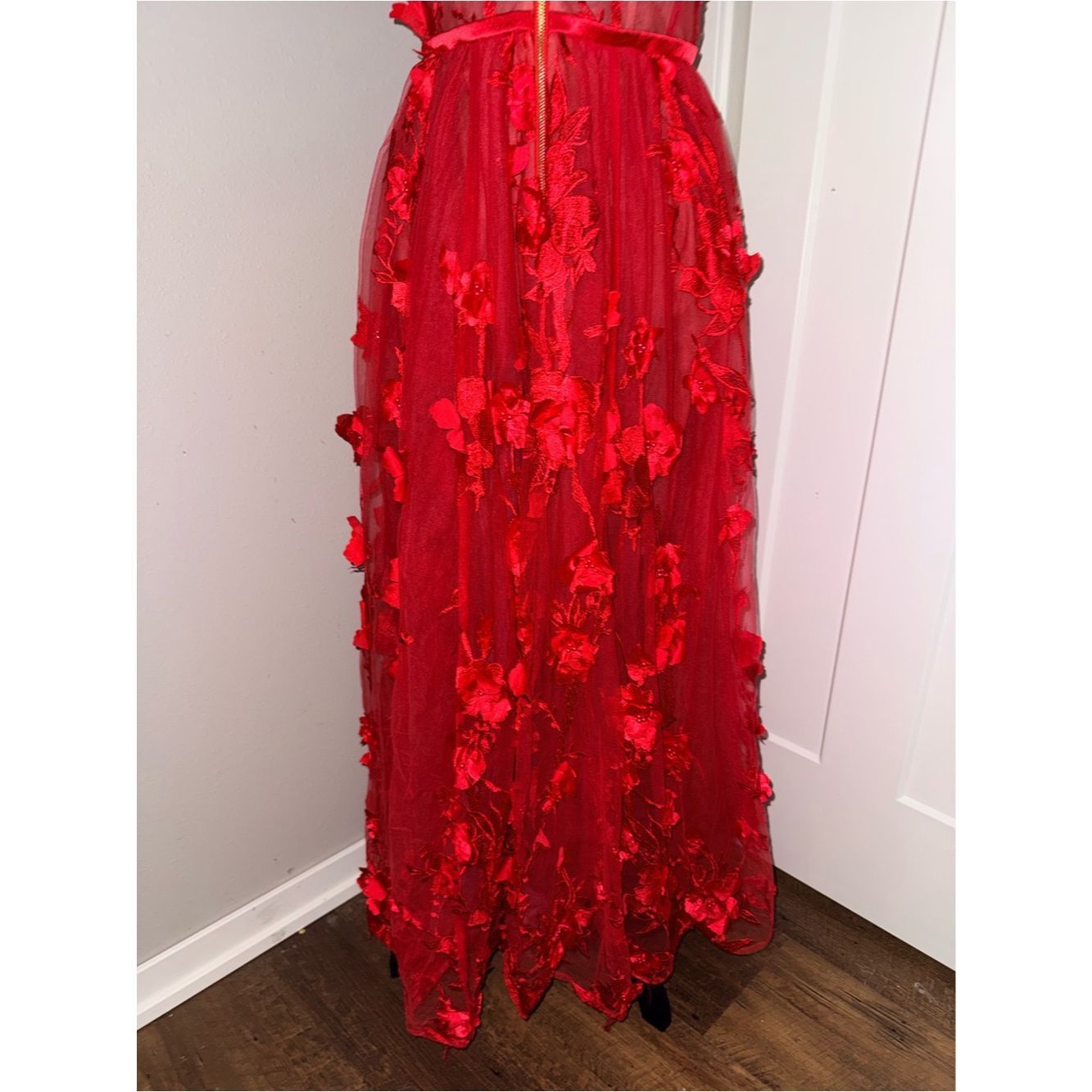 Bronx and Banco New Bronx and Banco REVOLVE Anastasia Maxi Dress in Red 8 Size M / US 6-8 / IT 42-44 - 7 Thumbnail
