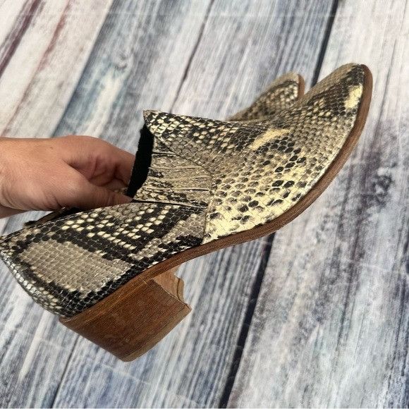 Other Modern Vice New York Leather Snake Print Booties Size US 8.5 / IT 38.5 - 7 Thumbnail