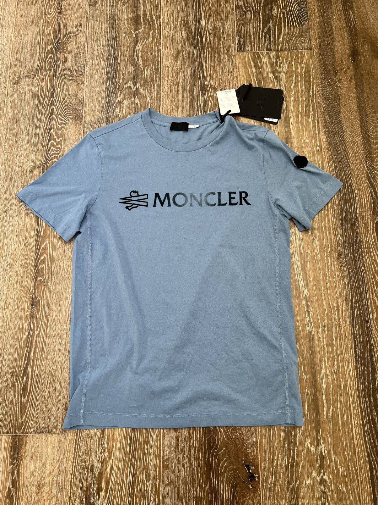 Moncler FLAWED Moncler Tee Size US S / EU 44-46 / 1 - 1 Thumbnail