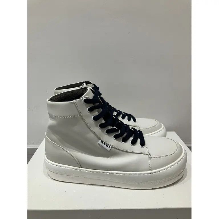 o1mle1025 Unisex Dreamy Leather High-Top Sneakers in White