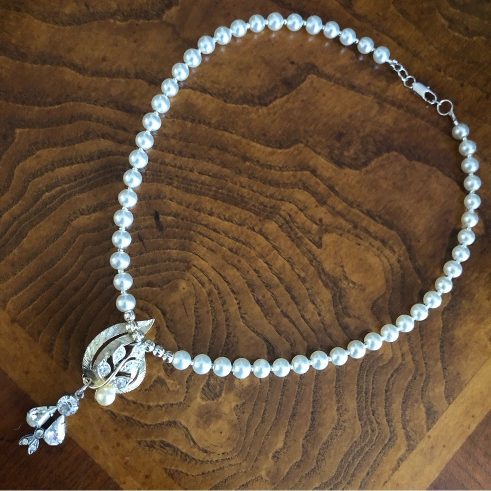 Handmade Handcrafted repurpose classy elegant pendant pearl necklace Size ONE SIZE - 8 Thumbnail