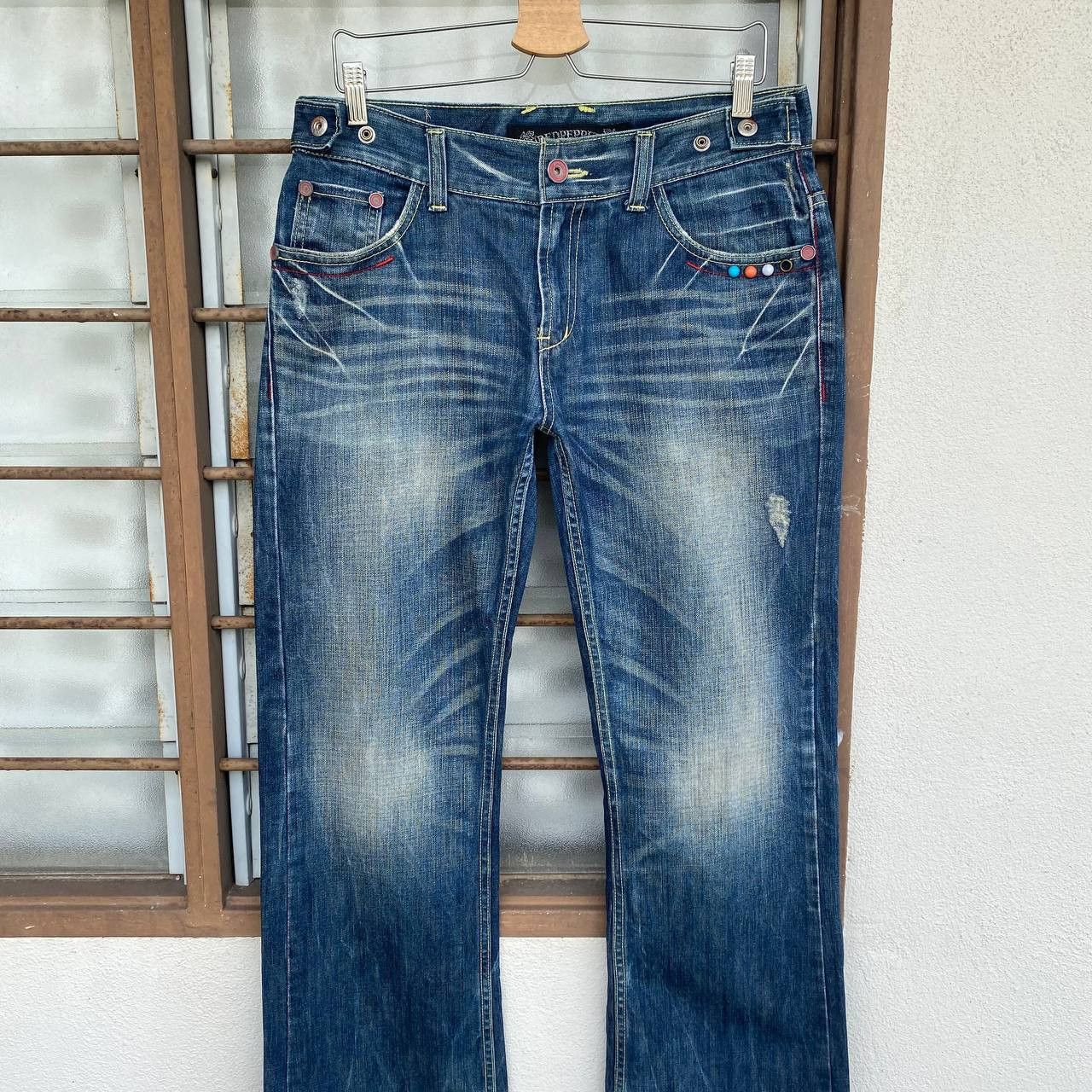 Japanese Brand × Le Grande Bleu (L.G.B.) × Tornado Mart A BEAUTIFUL FLARE DENIM RED PEPPER GOLD LABEL EAGLE WING Size US 31 - 8 Thumbnail