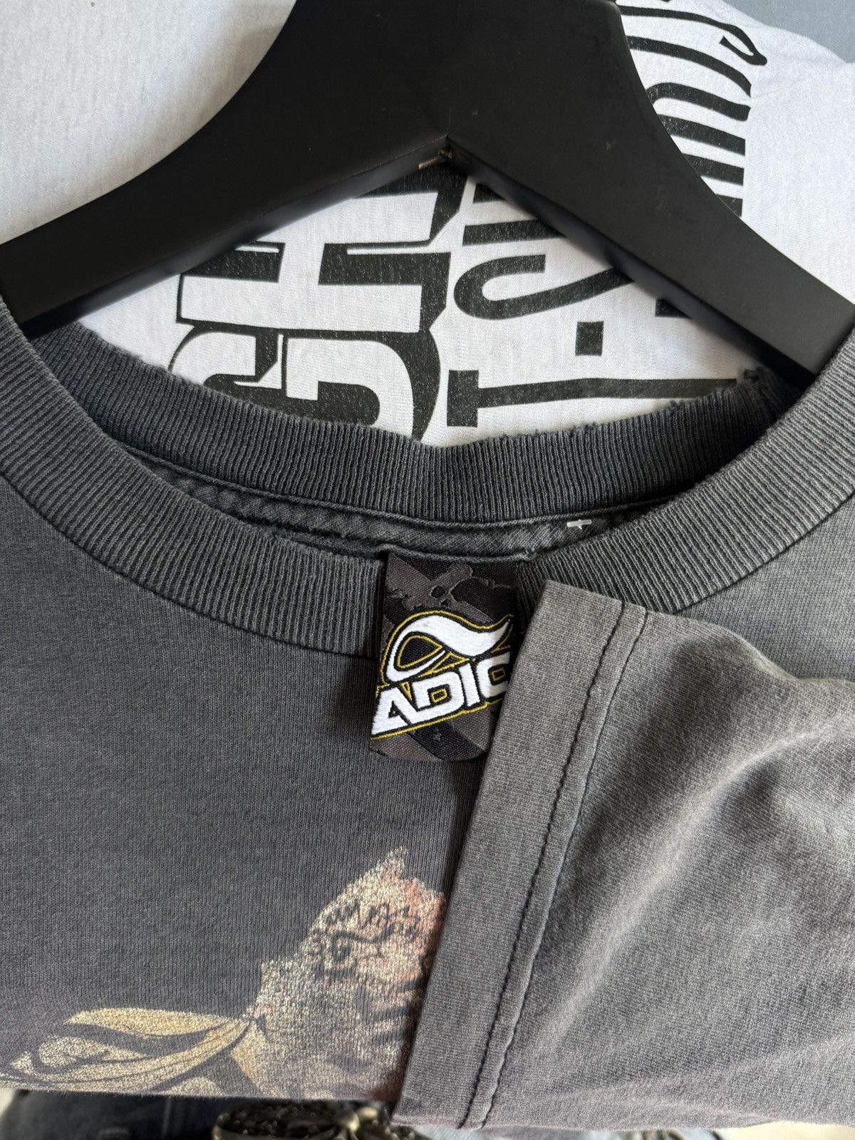 Vintage Vintage 2000s Adio Faded Tee Size US L / EU 52-54 / 3 - 4 Thumbnail