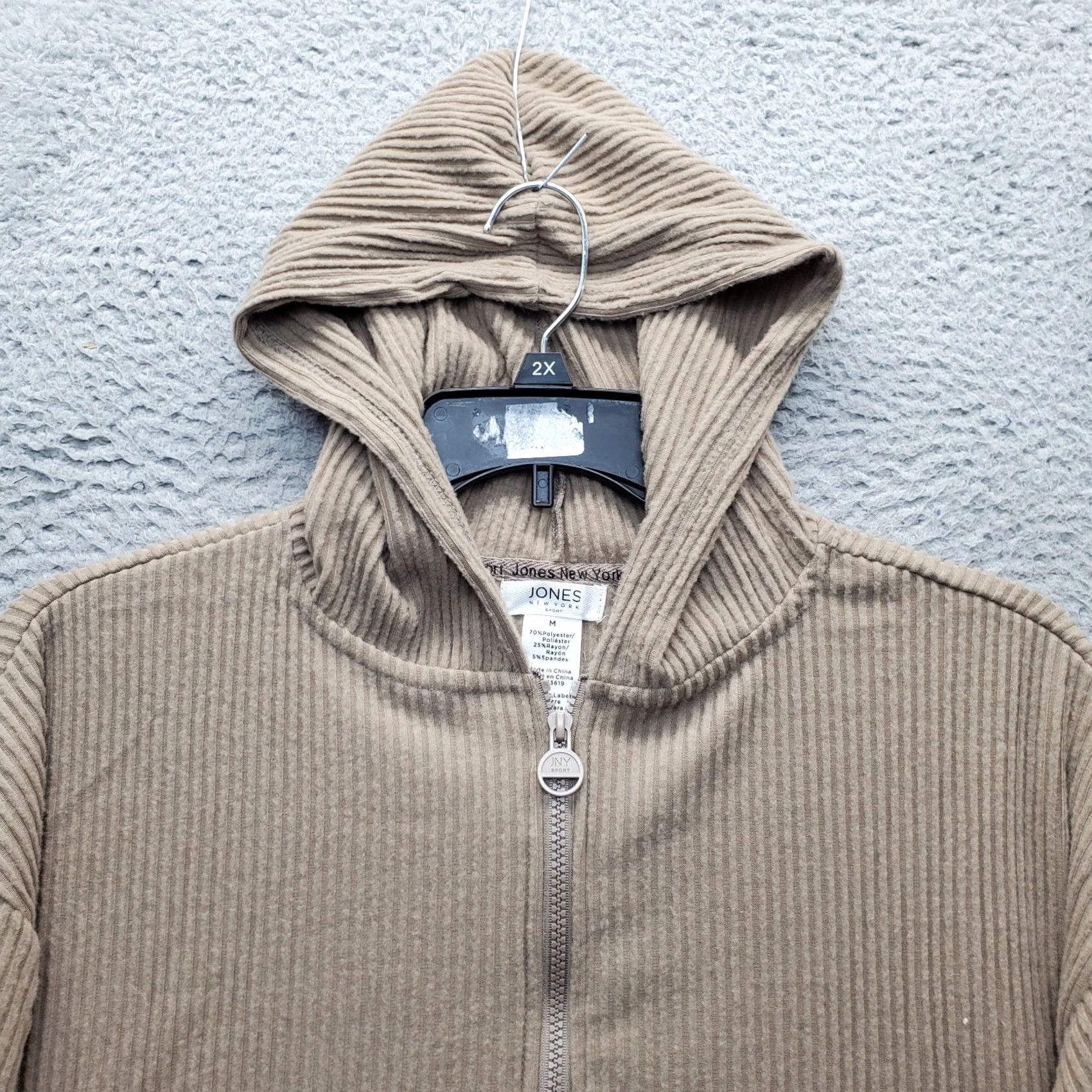 Jones New York Jones New York Sport Hoodie Womens M Brown 1/4 Zip Thumb Hole Hooded Regular Length 26.5 in Chest 22" NWT Ladies Shirt Category: Hoodie Size M / US 6-8 / IT 42-44 - 3 Thumbnail