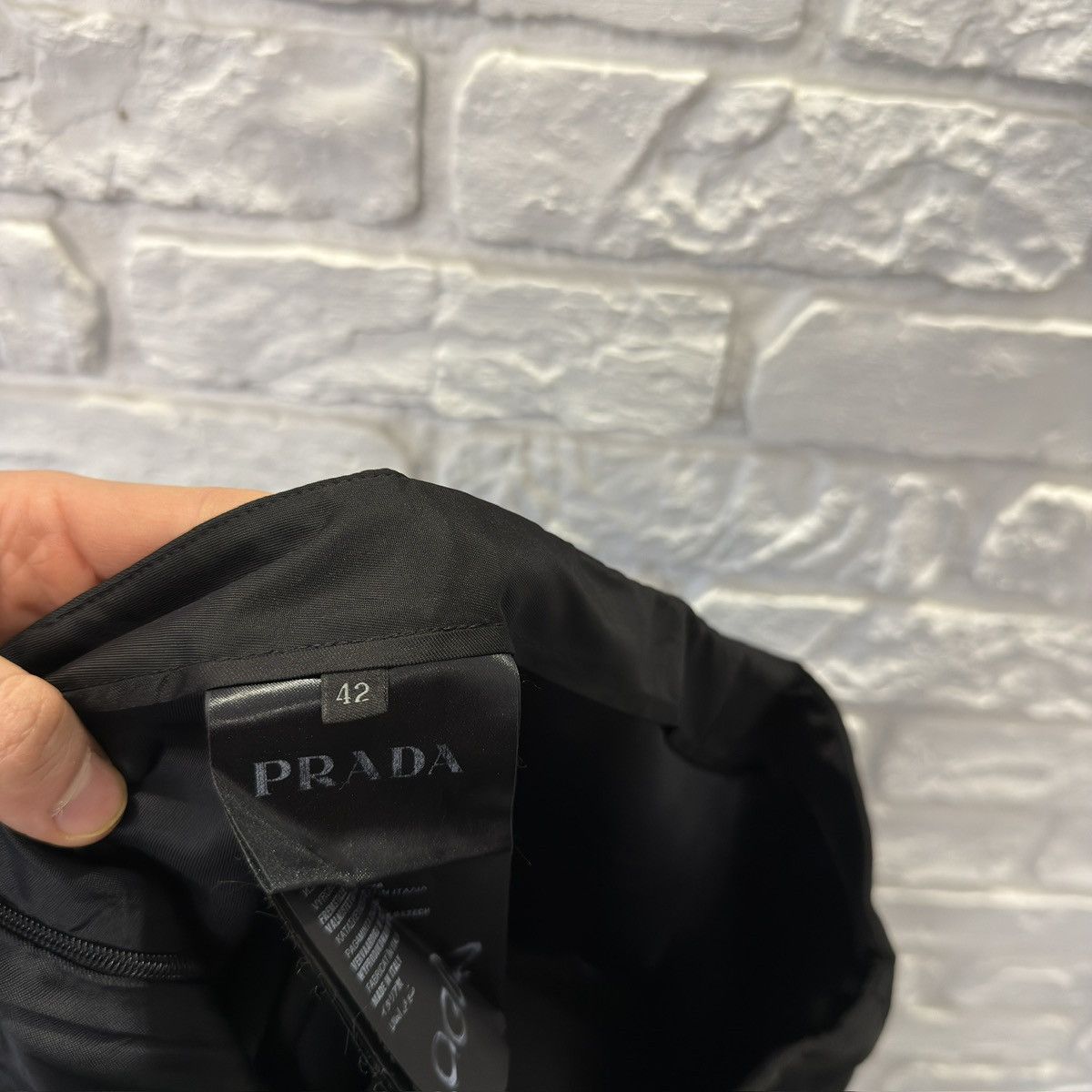 Prada Prada 100 % Nylon Skirt Luxury size 42 Made in Italy Size 28" / US 6 / IT 42 - 6 Thumbnail