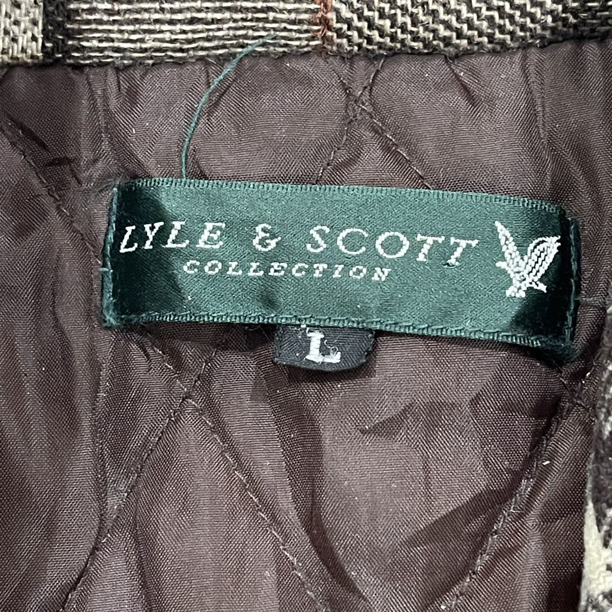 Lyle & Scott × Vintage Vintage Lyle & Scott Checked Wool Button Vest Size US L / EU 52-54 / 3 - 9 Thumbnail