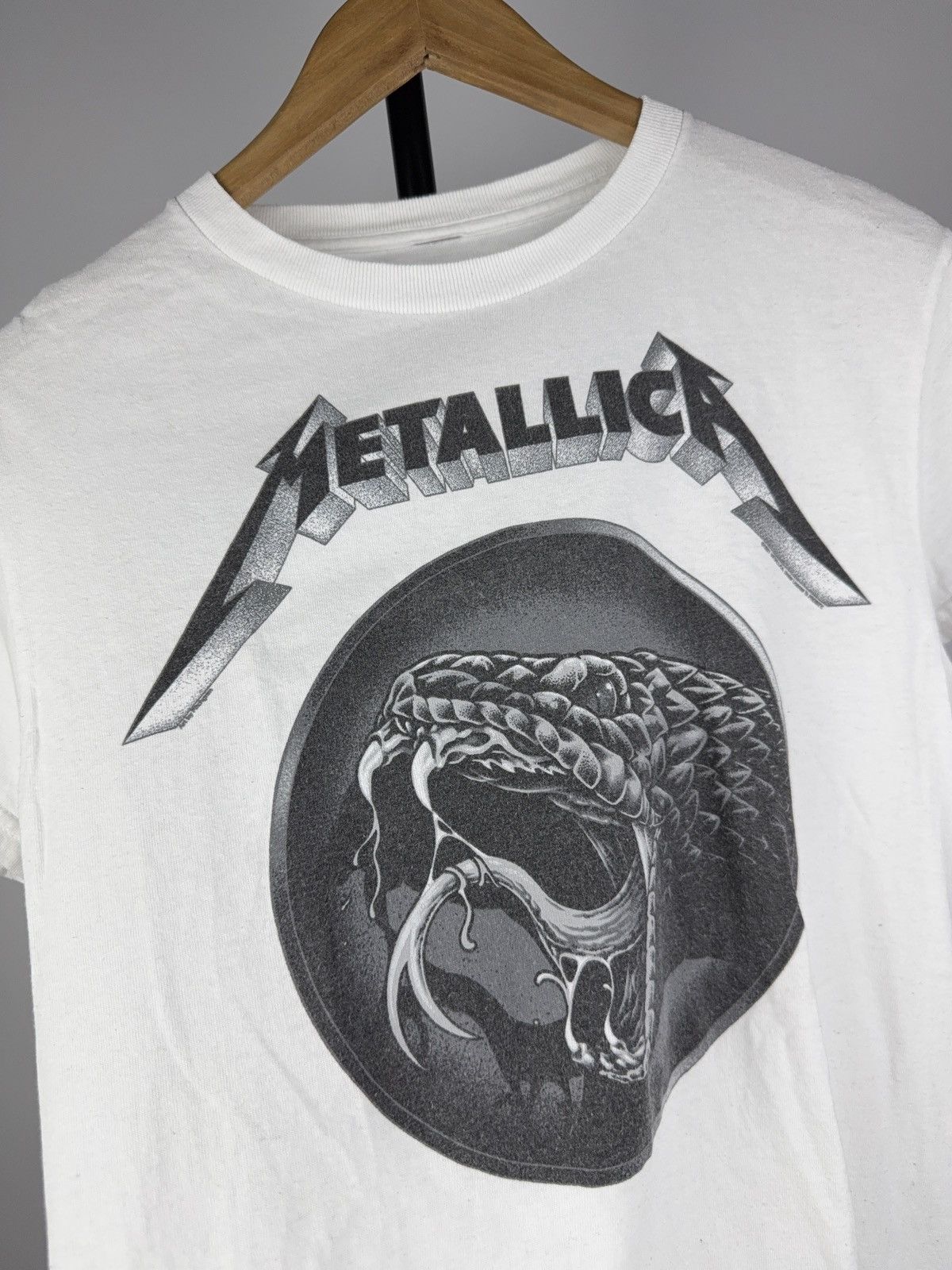 Metallica Vintage 2021 Big Logo Metallica Album Poster Band T Shirt Size US S / EU 44-46 / 1 - 3 Thumbnail