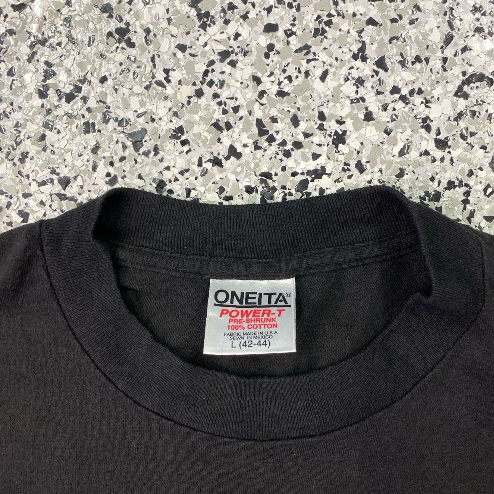 Vintage VINTAGE Oneita JC Crow Gorge Tour Band Tee L Man T-Shirt Black Size US L / EU 52-54 / 3 - 3 Thumbnail