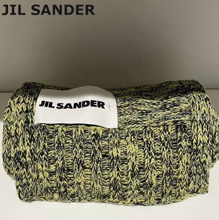 Jil Sander o1loc1c1124 Size: OS/ Scarf Purchased in Yellow Size ONE SIZE - 1 Preview
