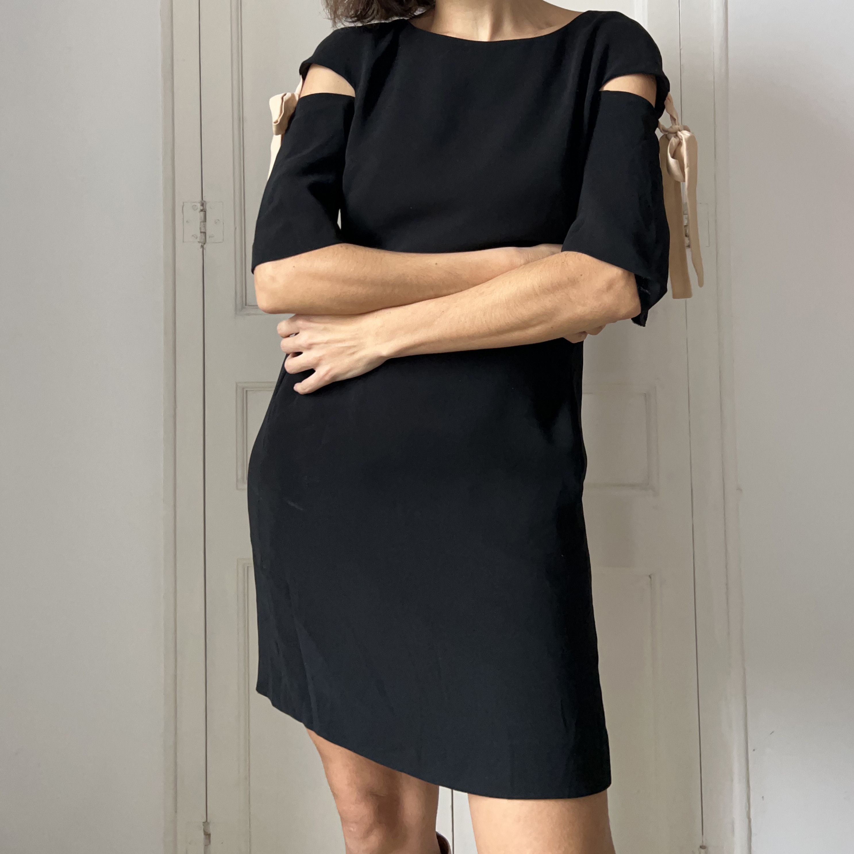 Trussardi Vintage Trussardi Black Cold Shoulder Dress Size M / US 6-8 / IT 42-44 - 2 Thumbnail