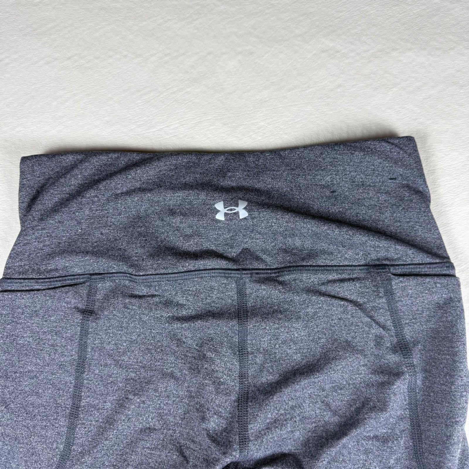 Under Armour Under Armour Women High Rise Cropped Leggings with Pockets S Size 28" / US 6 / IT 42 - 3 Thumbnail