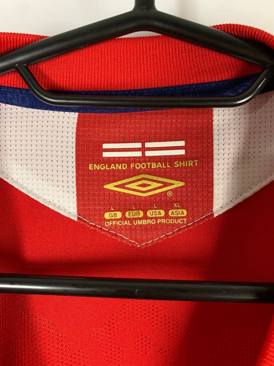 Umbro ENGLAND Away Football Shirt 2006–2008 Umbro Red Jersey BNWOT Size US L / EU 52-54 / 3 - 11 Thumbnail