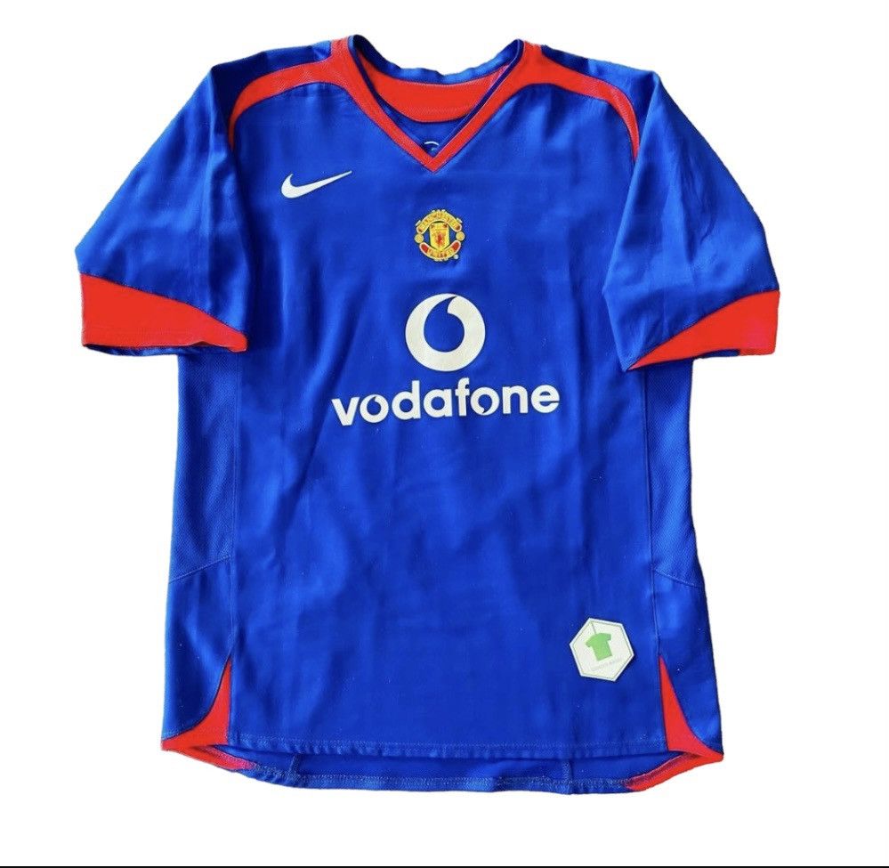 image of Nike x Soccer Jersey Blockcore Jersey Manchester United Away 2006/2006 Ronaldo in Blue/Red (Size Sm