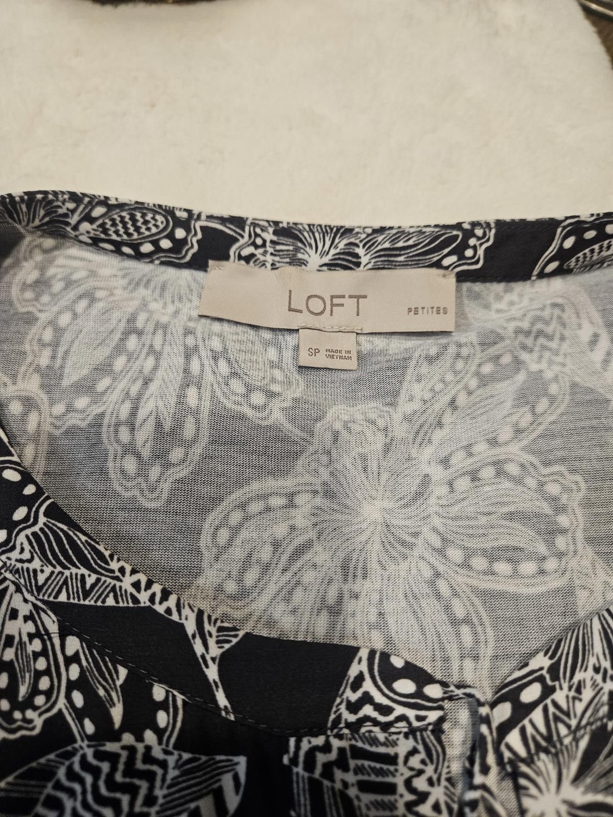 Designer Loft Stylish Cornflower Blue Floral Print Top #162 Size S / US 4 / IT 40 - 5 Thumbnail