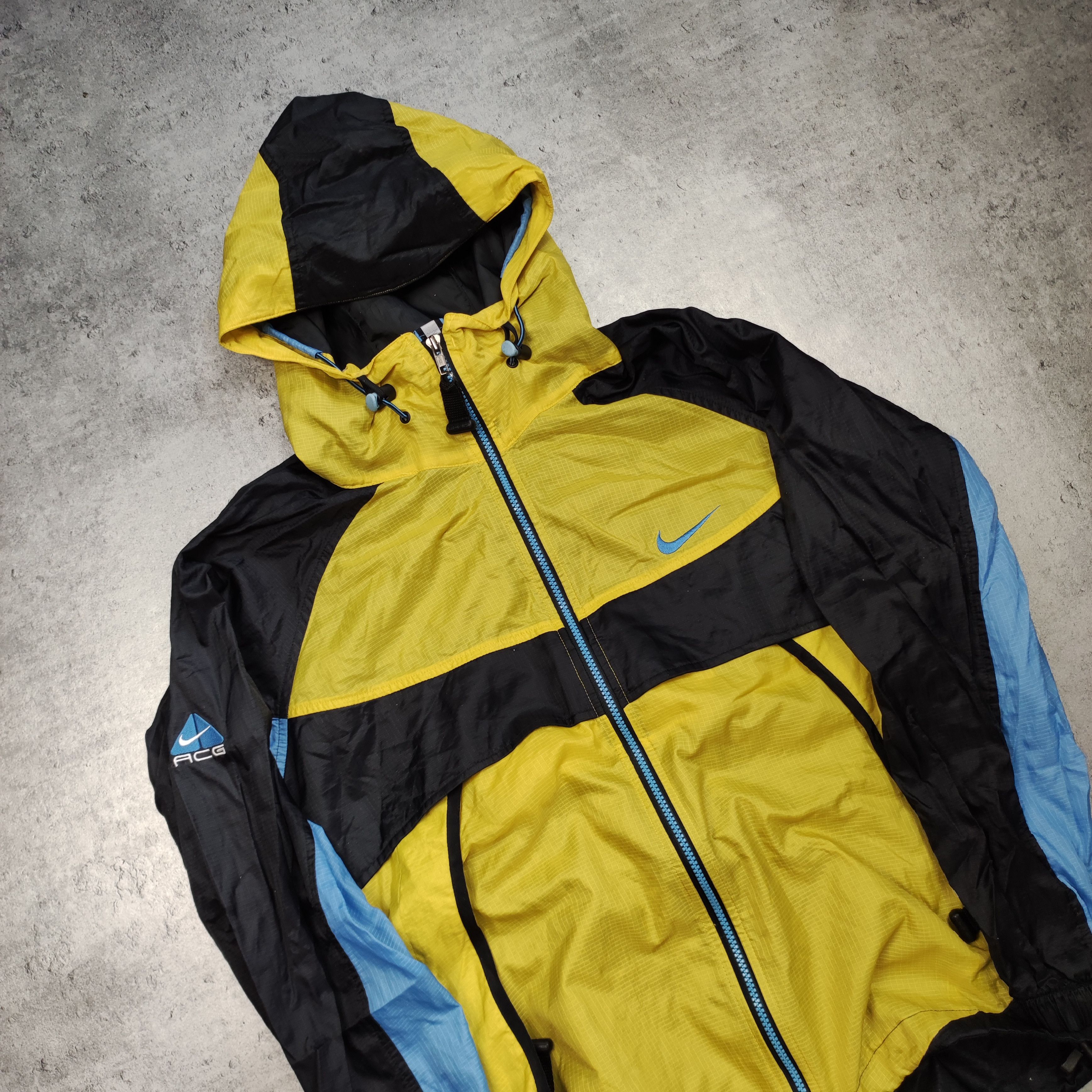 RARE 00' Nike ACG Tactical Light Yellow Logo Wind Jacket