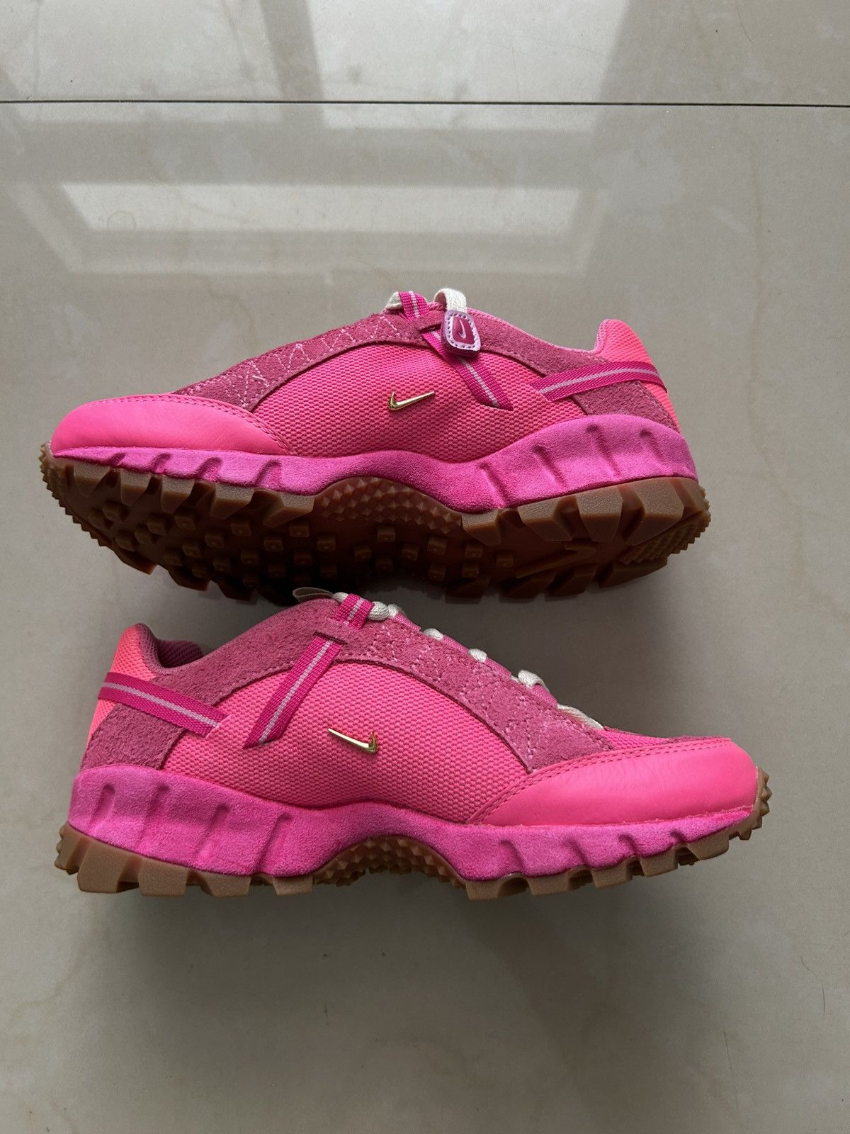 Jacquemus × Nike Nike x jacquemus air humara lx Size US 6 / IT 36 - 2 Thumbnail
