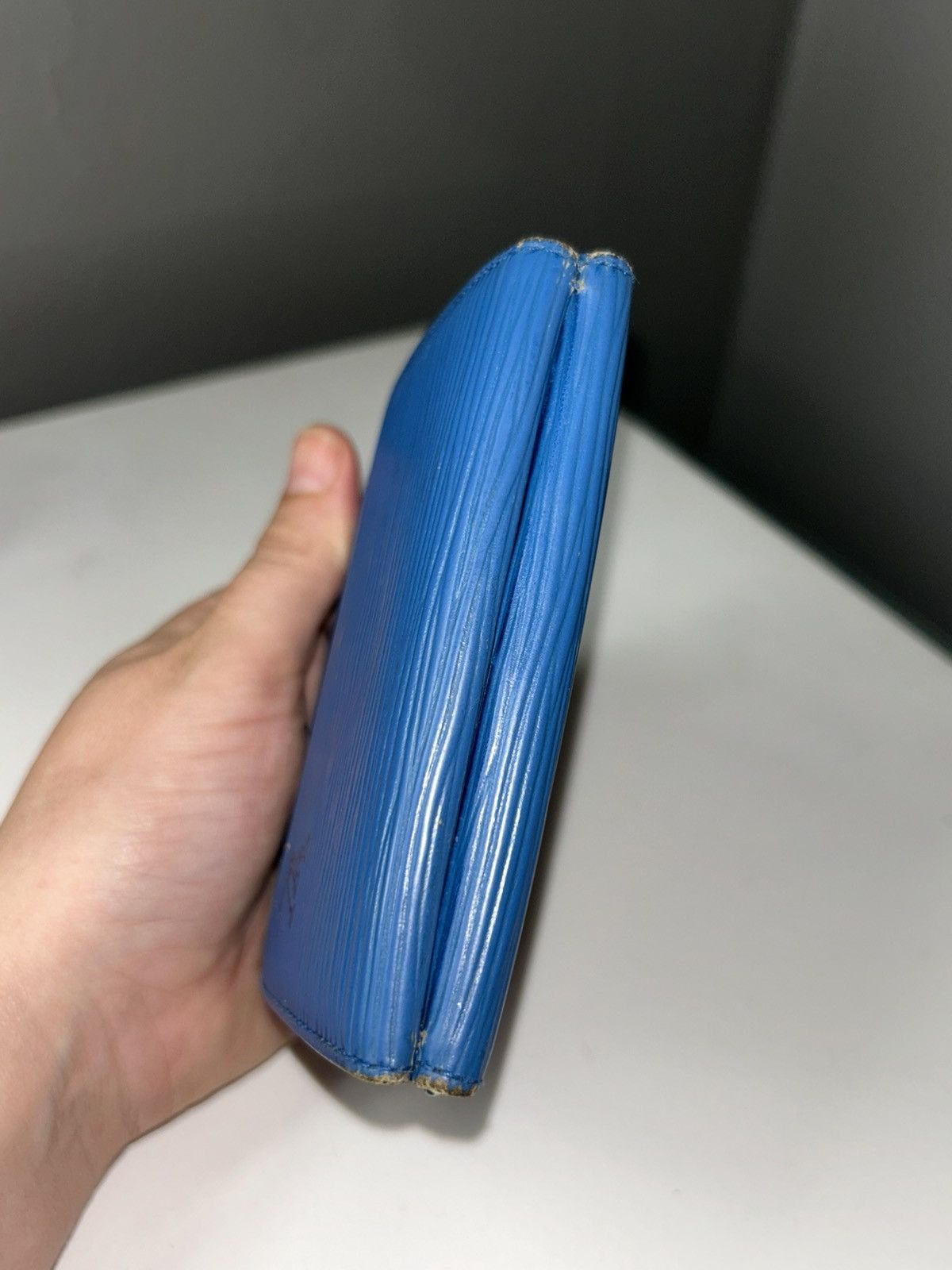 Louis Vuitton Louis Vuitton Blue Epi Leather Elise Wallet MI1908 Size ONE SIZE - 13 Thumbnail