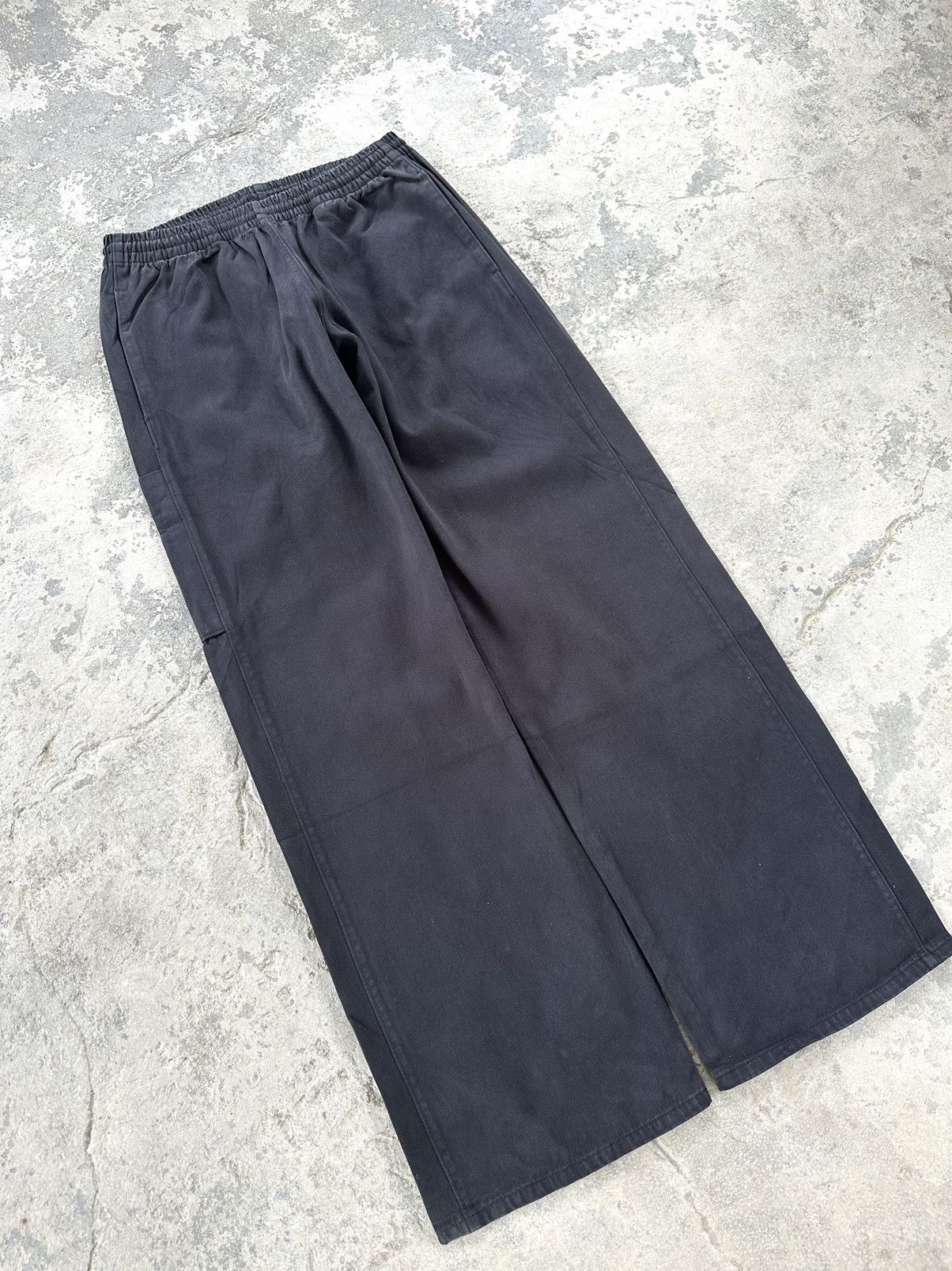image of Balenciaga x Gap Yeezy Gap Sateen Cargo Pants Moleskin in Black, Men's (Size 31)