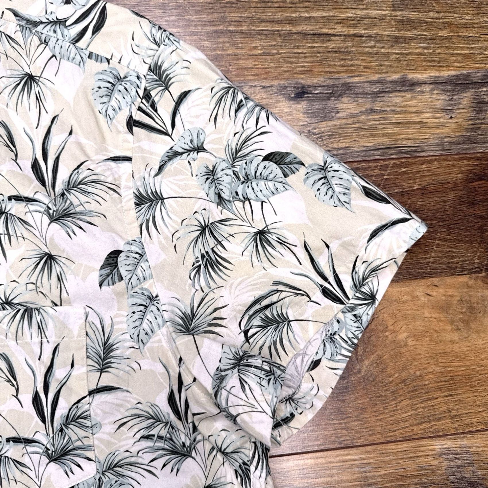 J.Crew J Crew Hawaiian Shirt Mens Large Tan Yellow Button Up Size US L / EU 52-54 / 3 - 5 Thumbnail