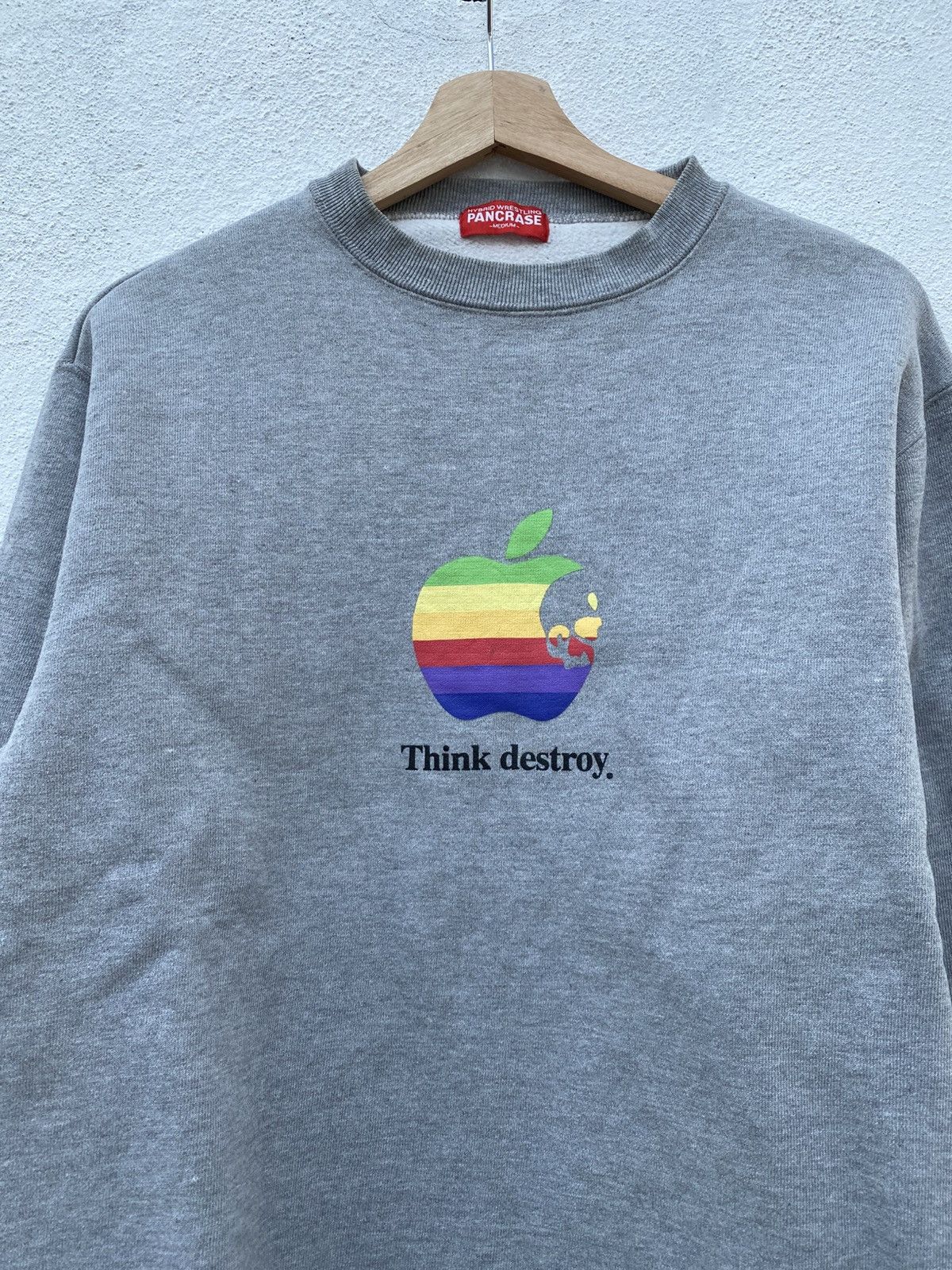 Vintage Vintage Sweatshirt Apple Think Destroy Size US M / EU 48-50 / 2 - 7 Thumbnail