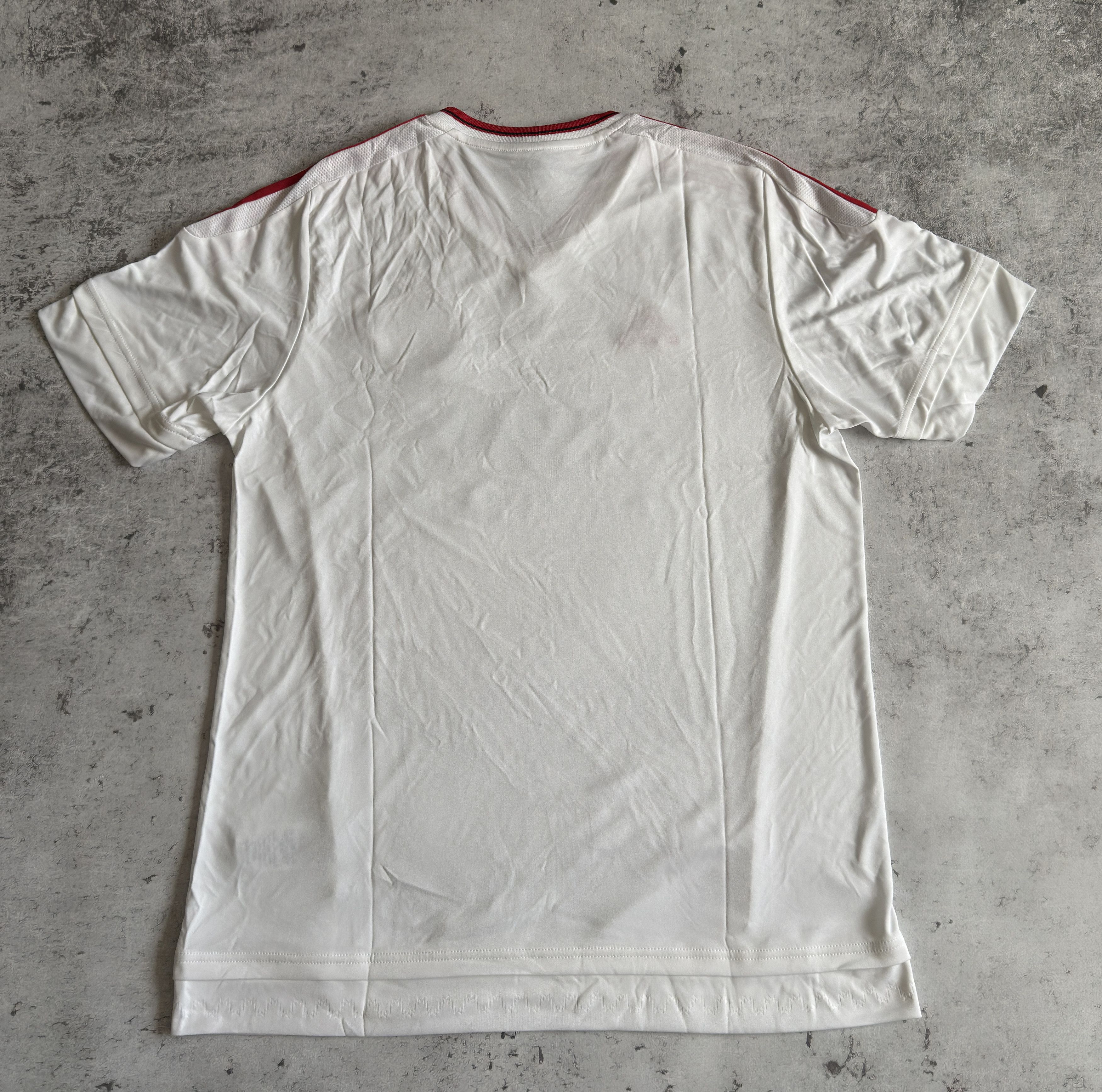 Adidas Manchester United 2015 2016 Football Jersey Shirt Adidas L Size US L / EU 52-54 / 3 - 14 Thumbnail