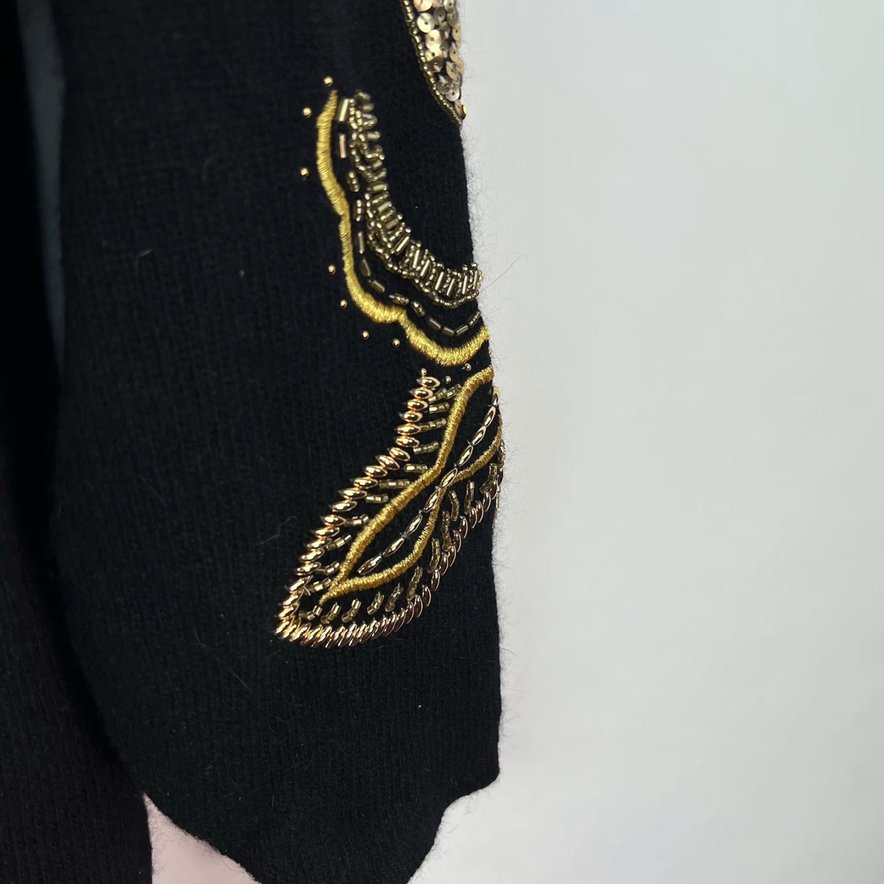 Vintage VINTAGE Marisa Christina Beaded Lamb’s Wool Rabbit Sweater Women’s XL Black Pullover Knit Wool Floral 80s Holiday Must-See Womens Size XL / US 12-14 / IT 48-50 - 4 Thumbnail