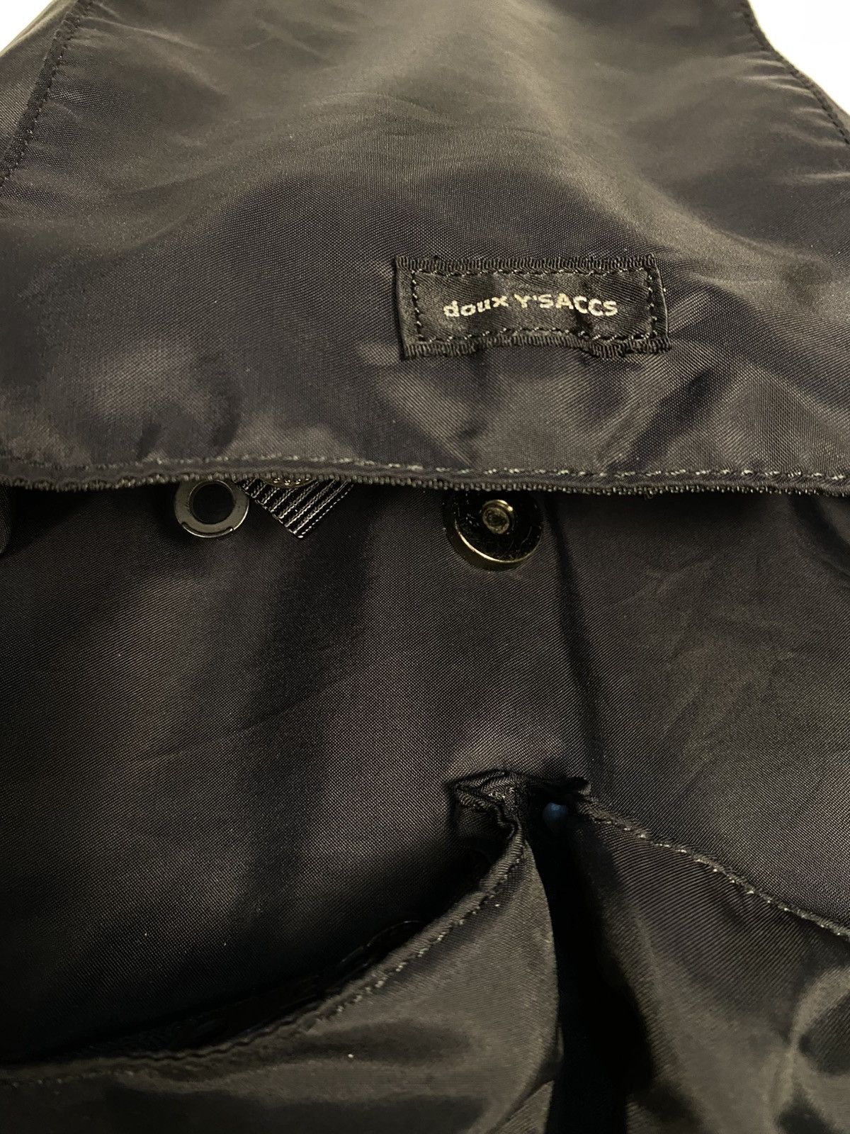 Yohji Yamamoto 2000 Yohji Yamamoto Y’saccs Bagpack Black Nylon Size ONE SIZE - 8 Thumbnail